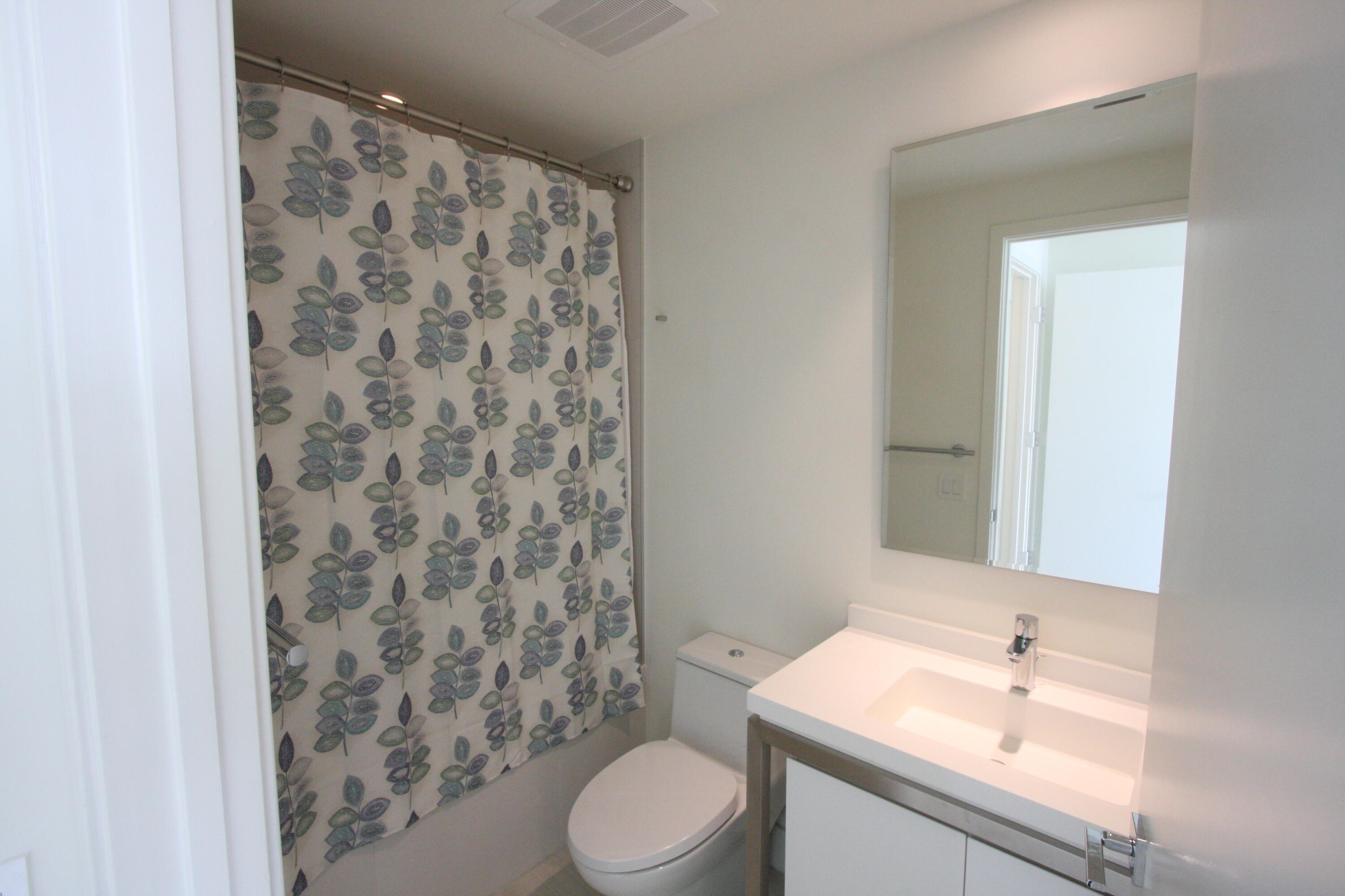 METROPICA NORTH TOWER ONE - Residential