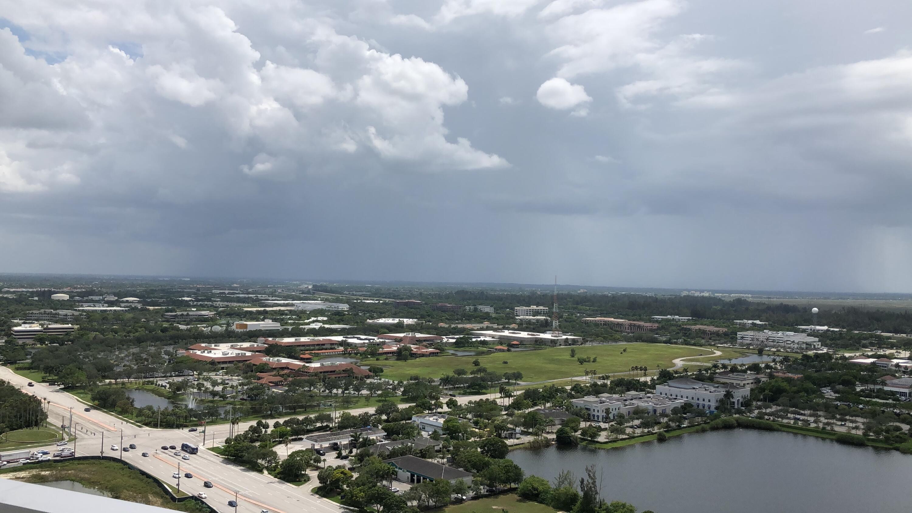 METROPICA NORTH TOWER ONE - Residential