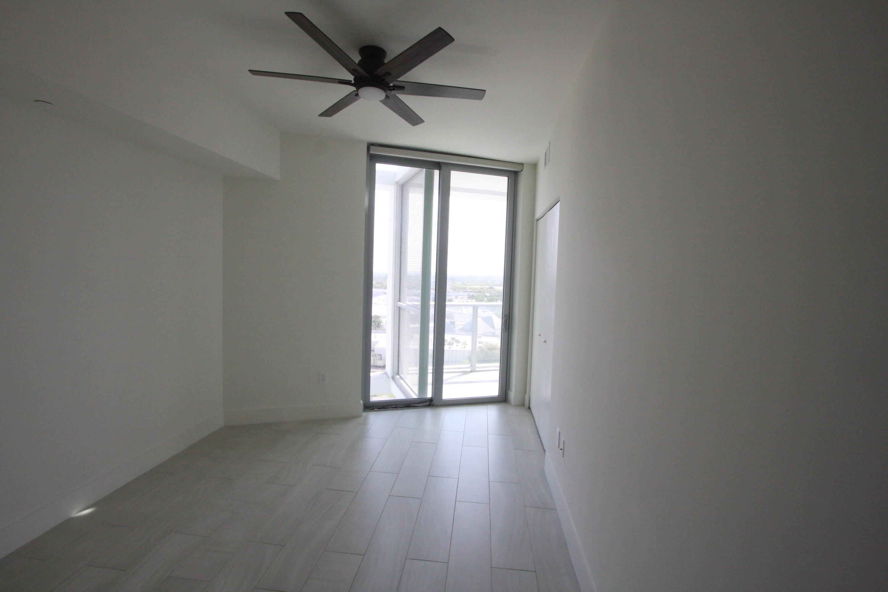 METROPICA NORTH TOWER ONE - Residential
