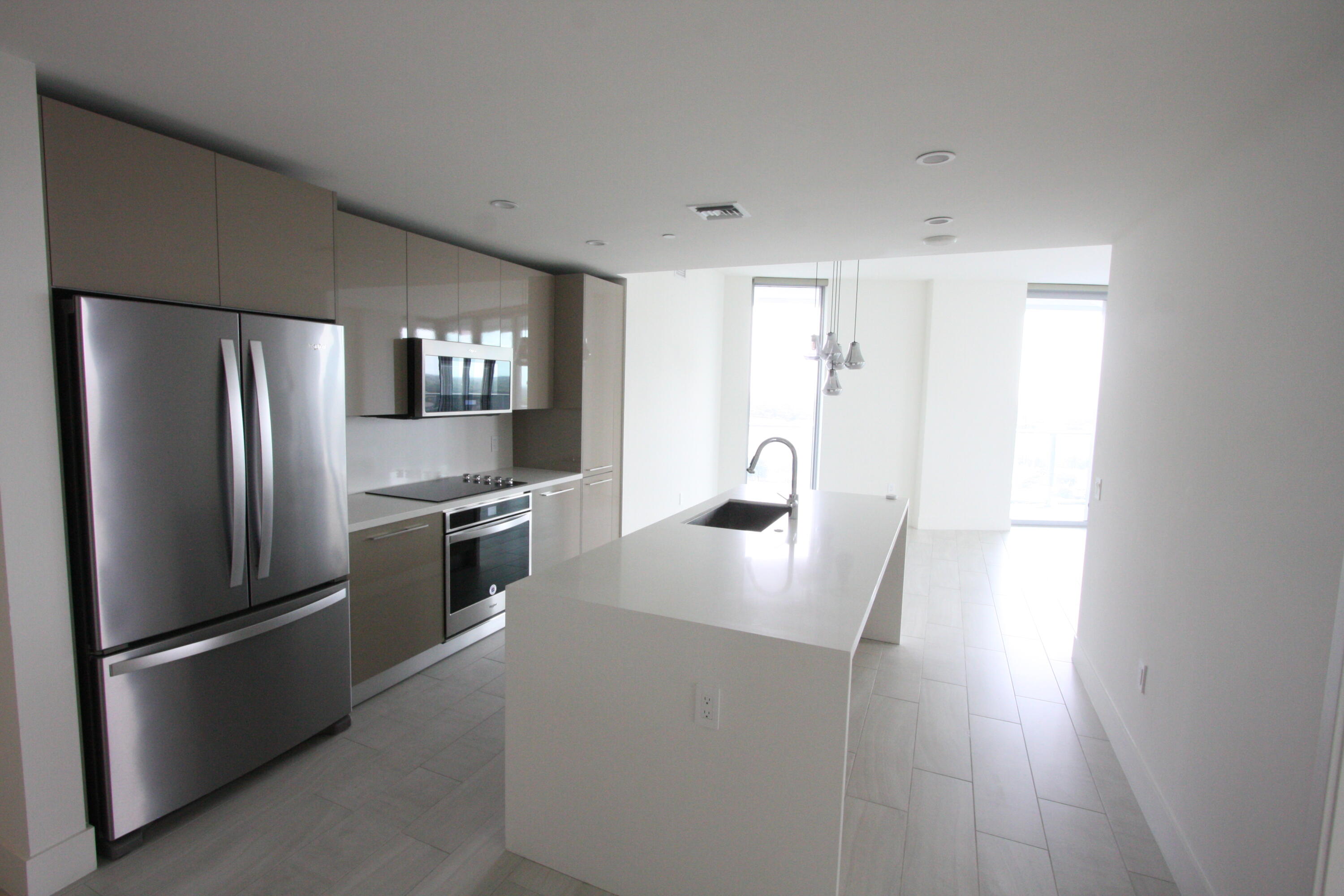 METROPICA NORTH TOWER ONE - Residential