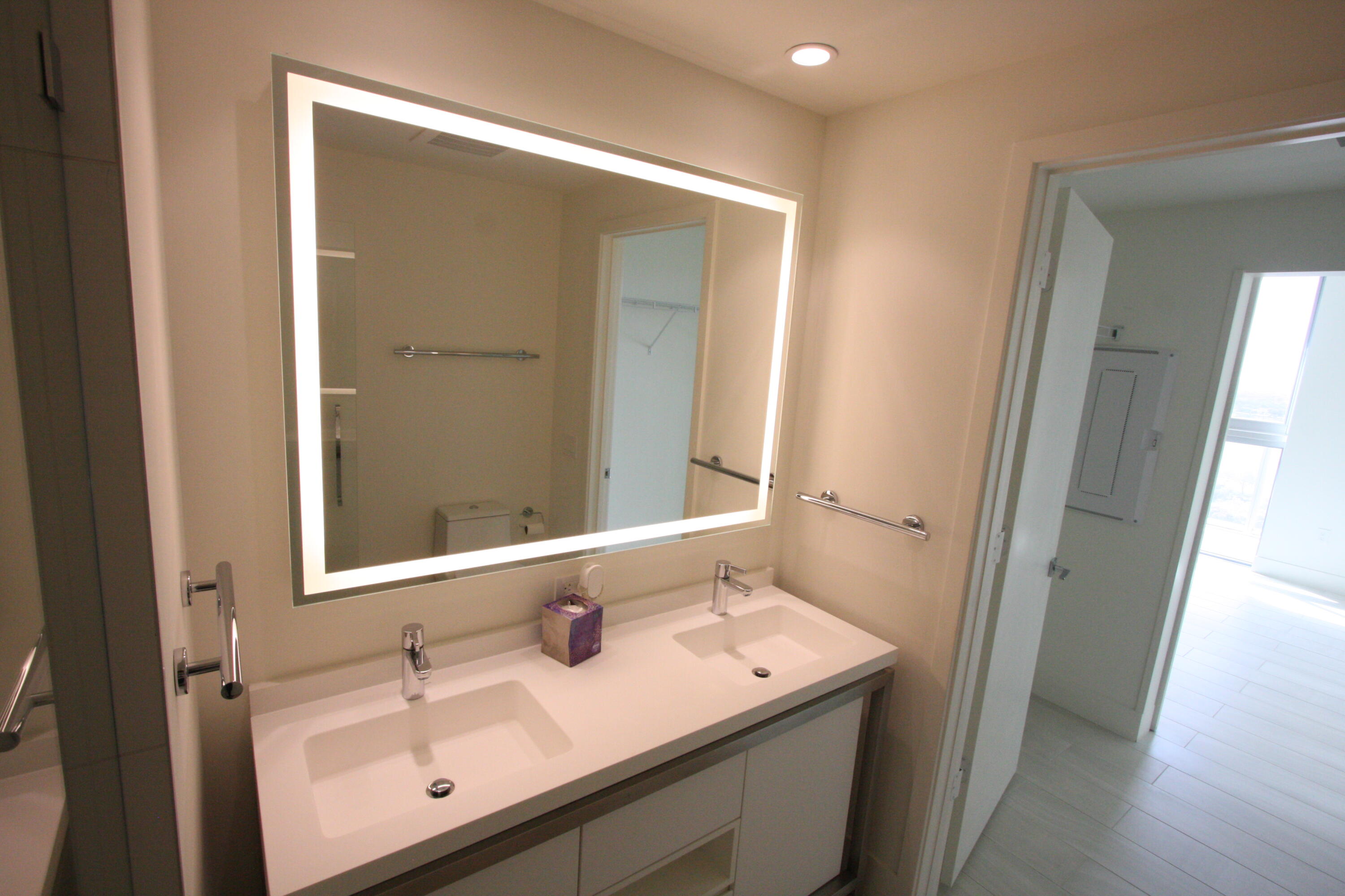METROPICA NORTH TOWER ONE - Residential