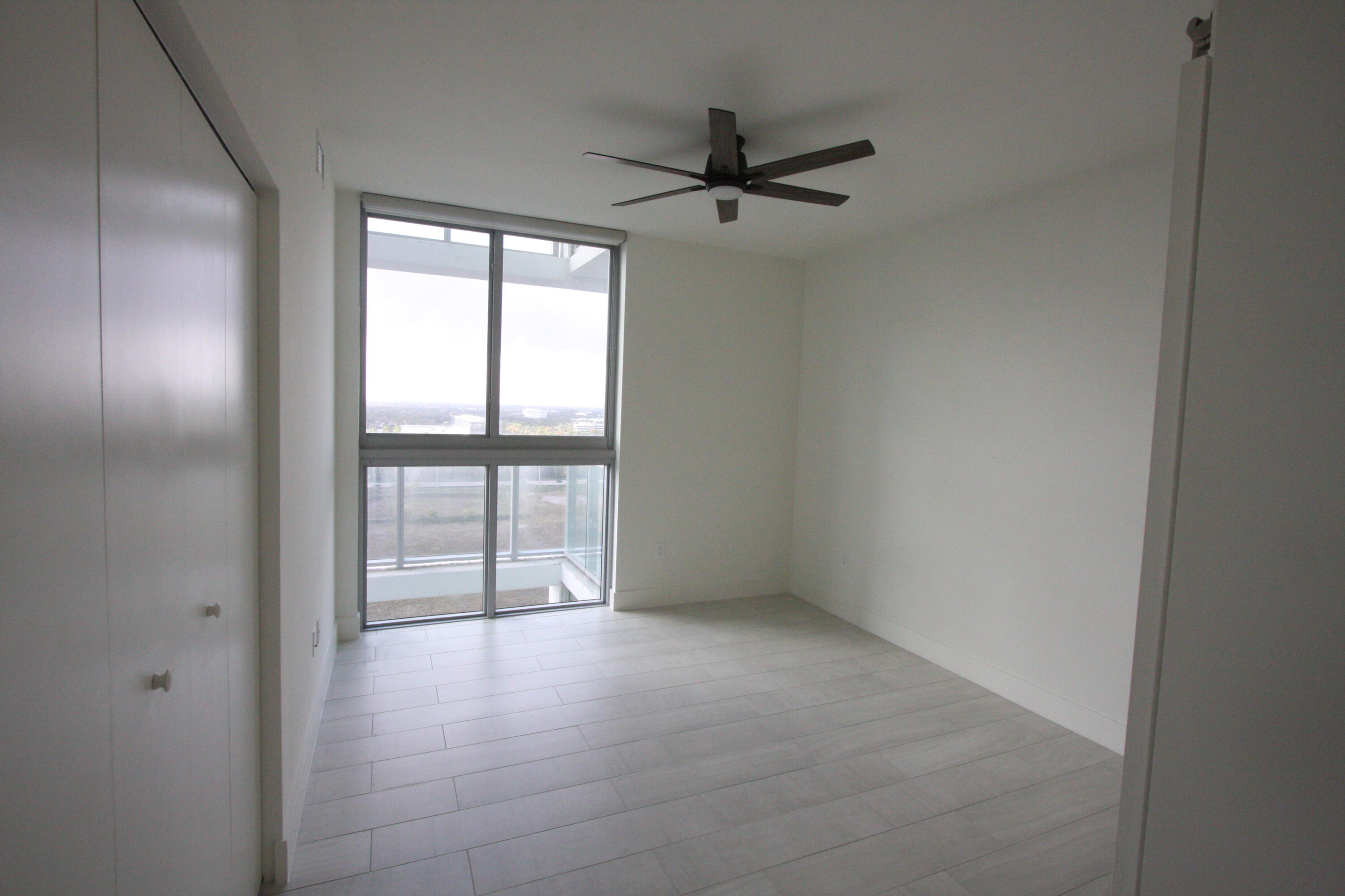 METROPICA NORTH TOWER ONE - Residential