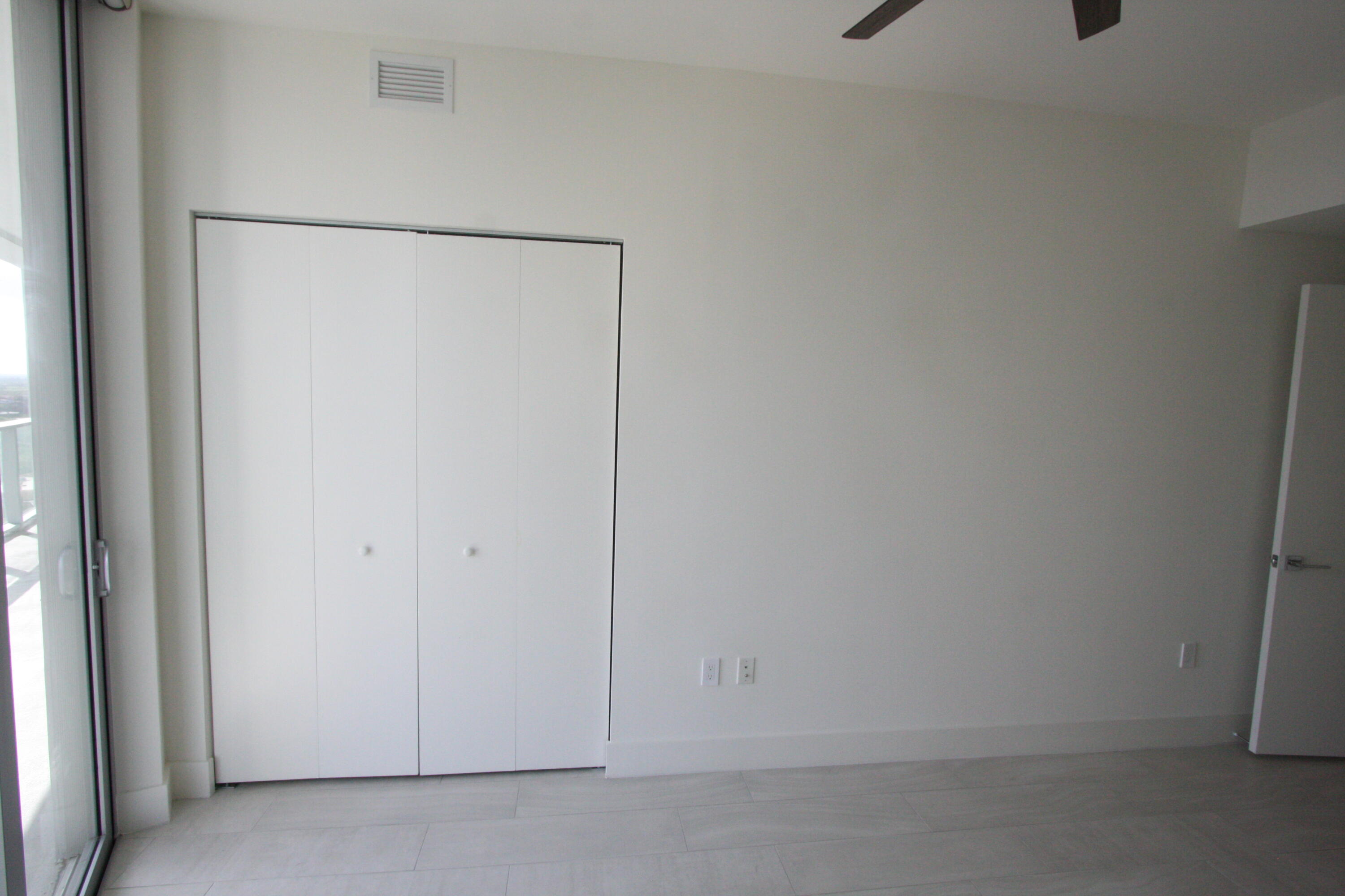 METROPICA NORTH TOWER ONE - Residential