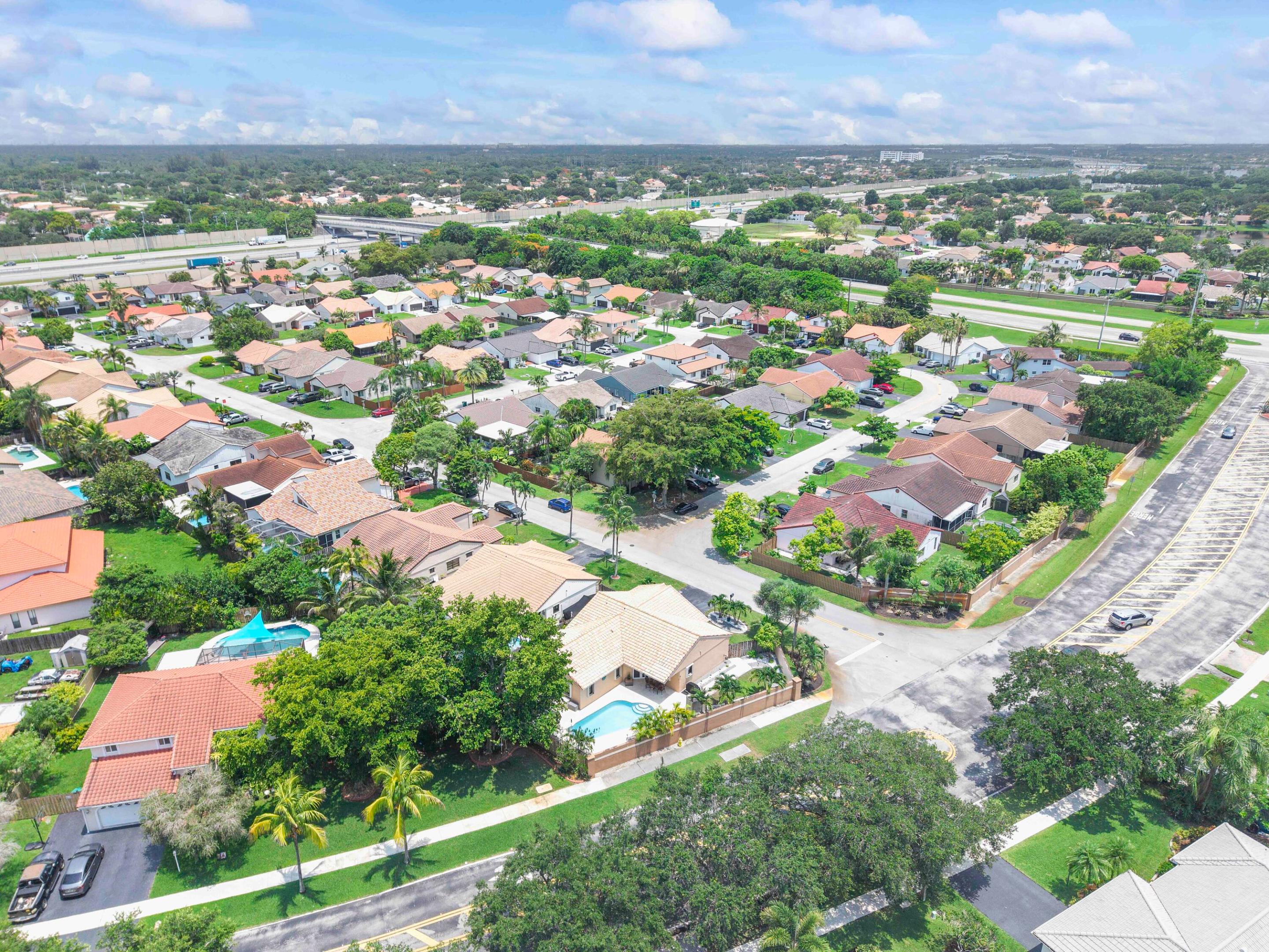 HAWKES BLUFF - Residential