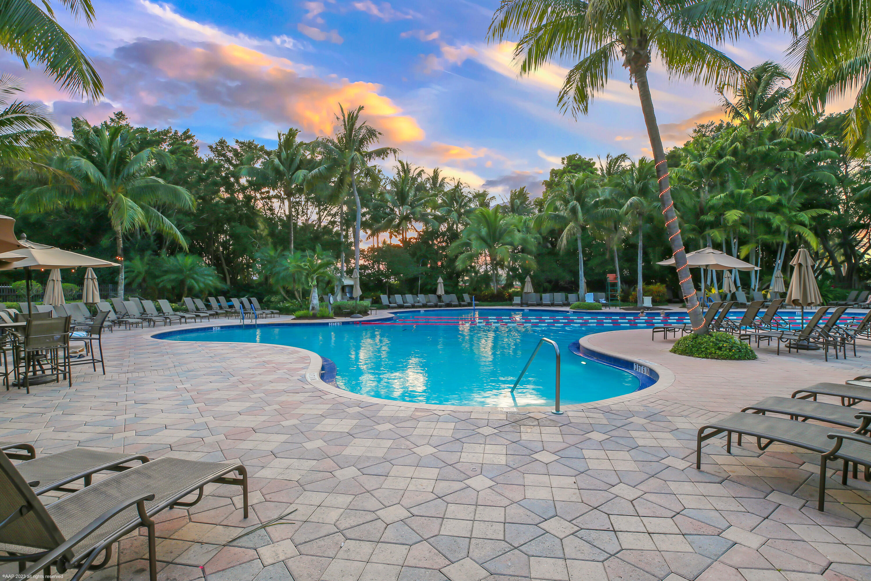 BALLENISLES - Residential