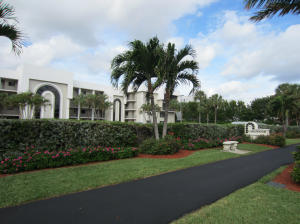 Lakewood At Palm Beach Co - Residential