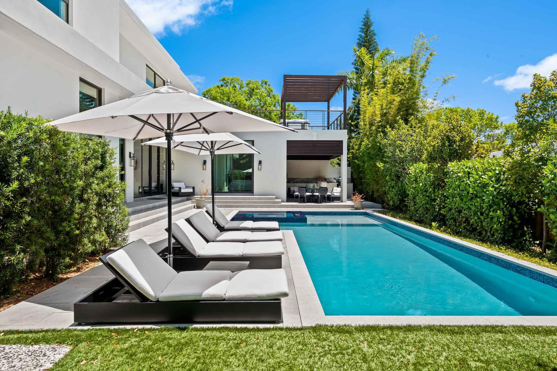 LA GORCE GOLF SUB - Residential
