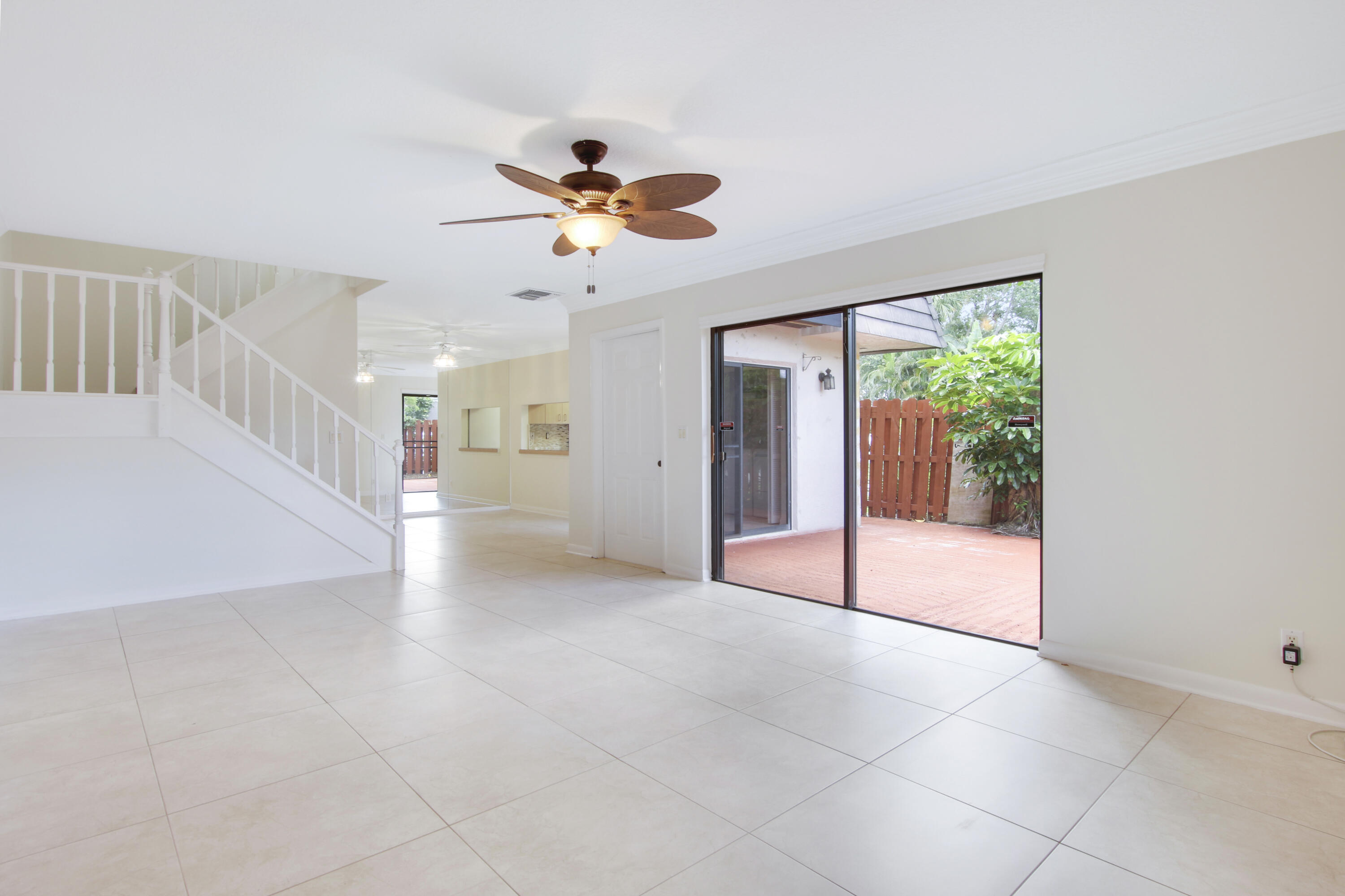 JUPITER LAKES TOWNHOMES - Residential