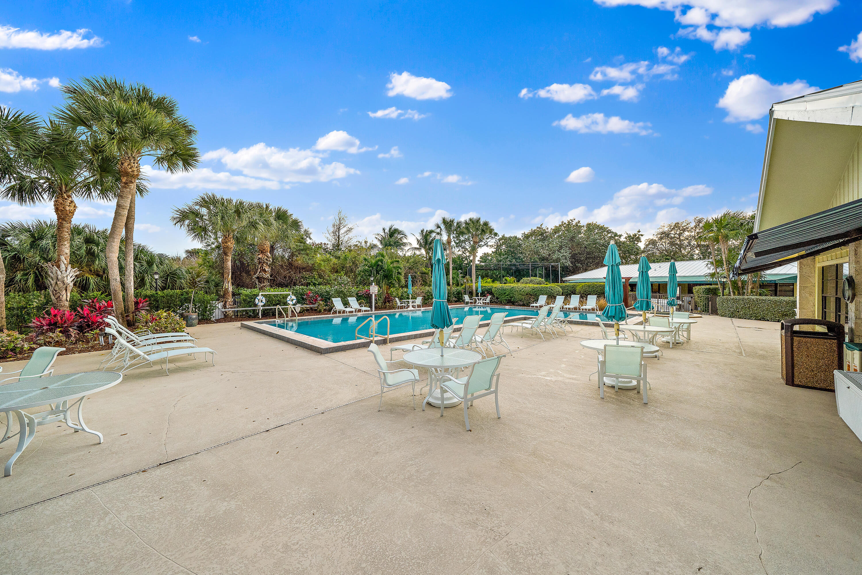 EAGLEWOOD - Residential