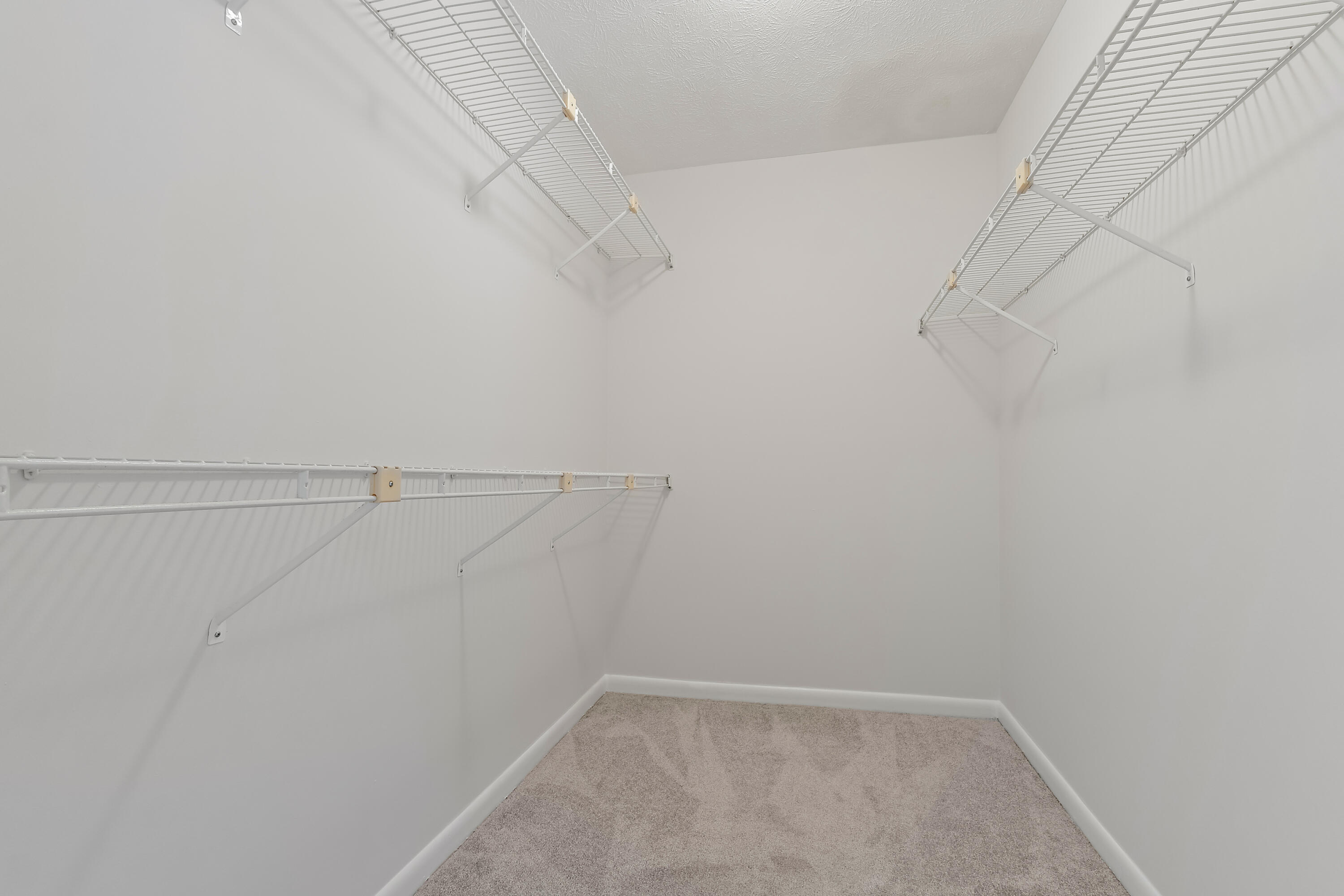 EAGLEWOOD - Residential