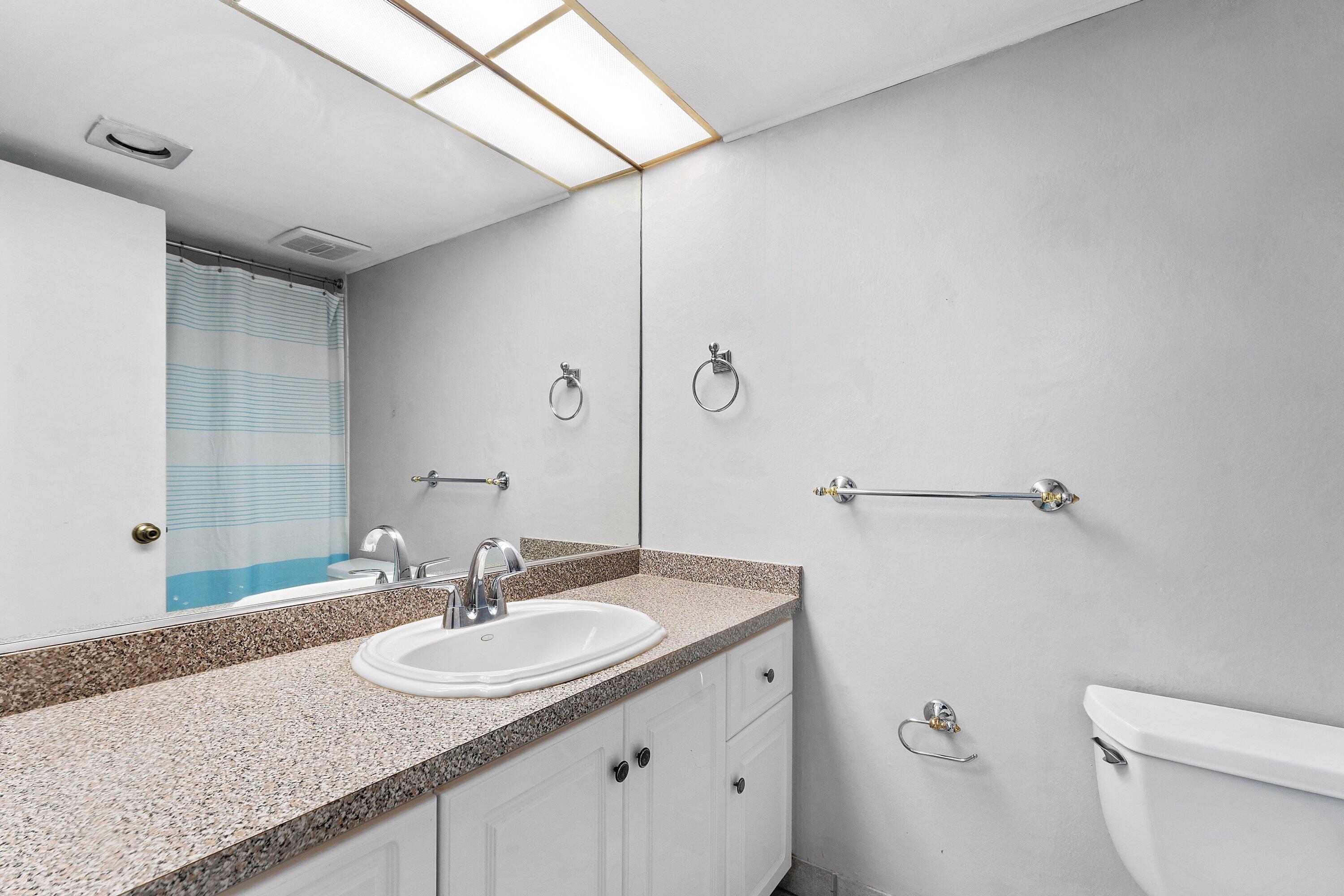 SOUTHGATE CONDO - Residential