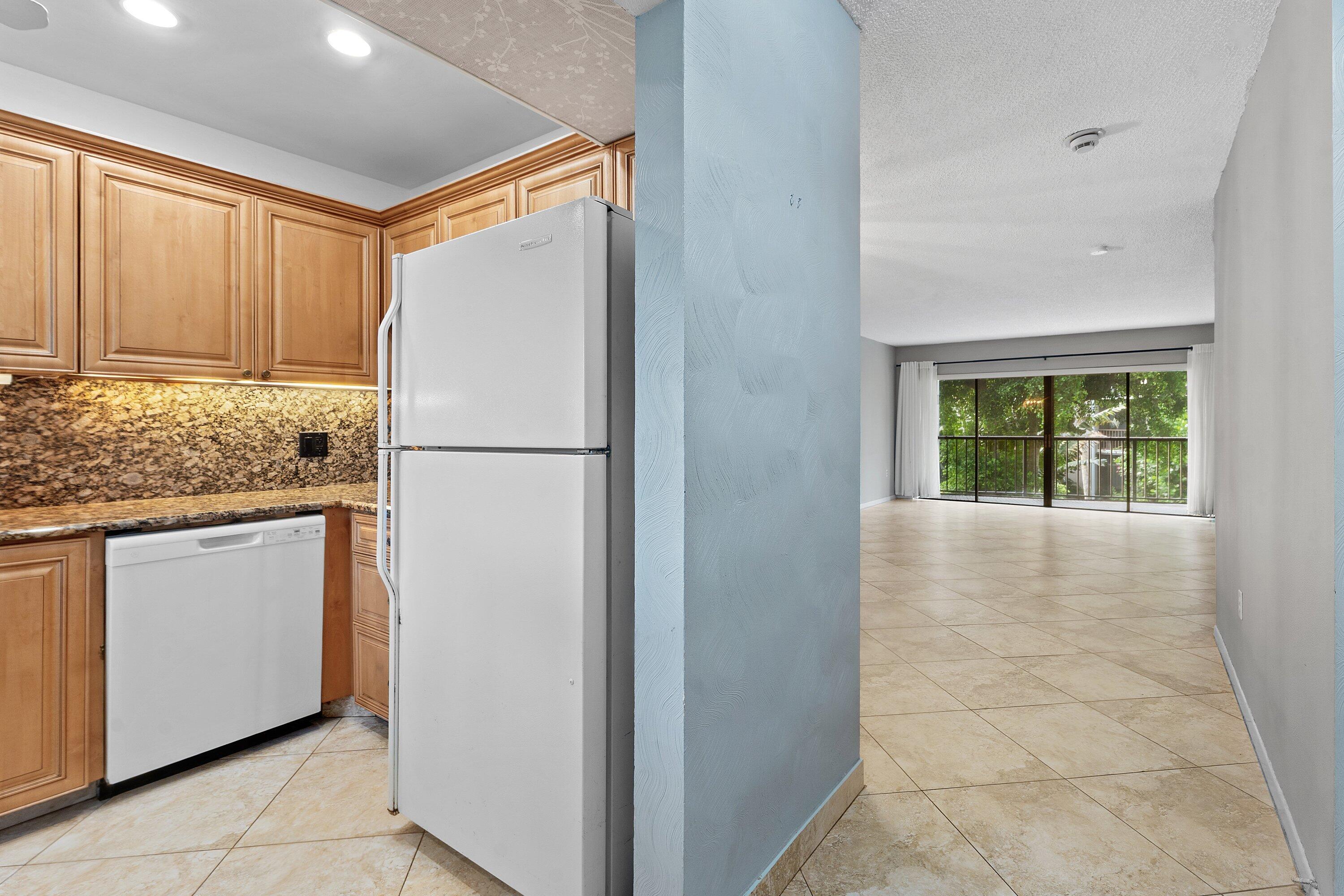 SOUTHGATE CONDO - Residential