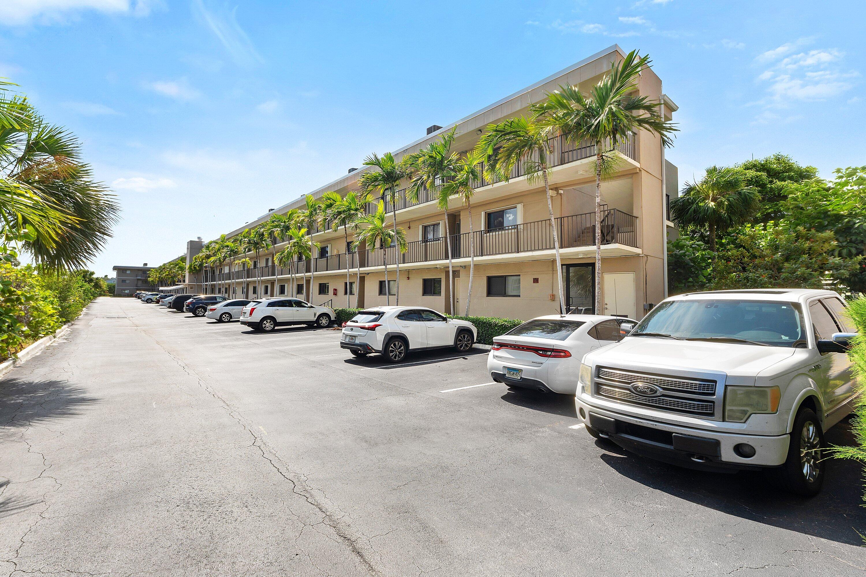 SOUTHGATE CONDO - Residential