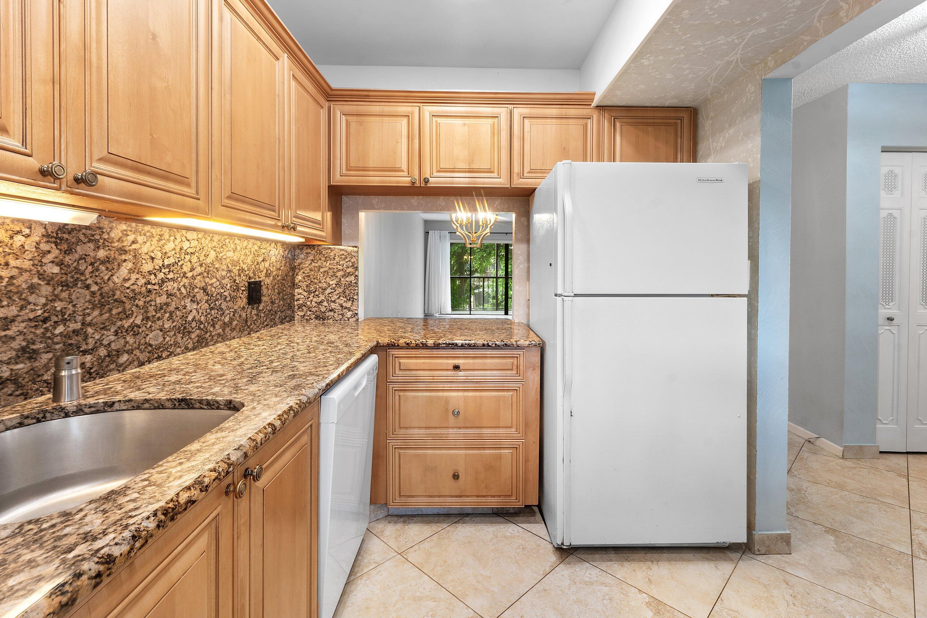 SOUTHGATE CONDO - Residential