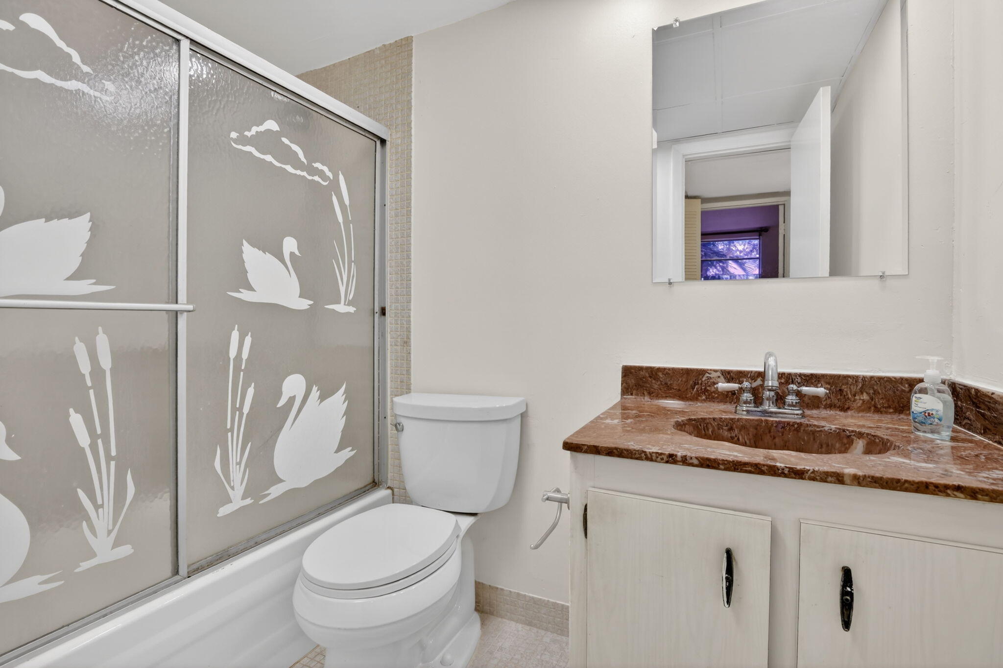 OMEGA CONDO NO 4 - Residential