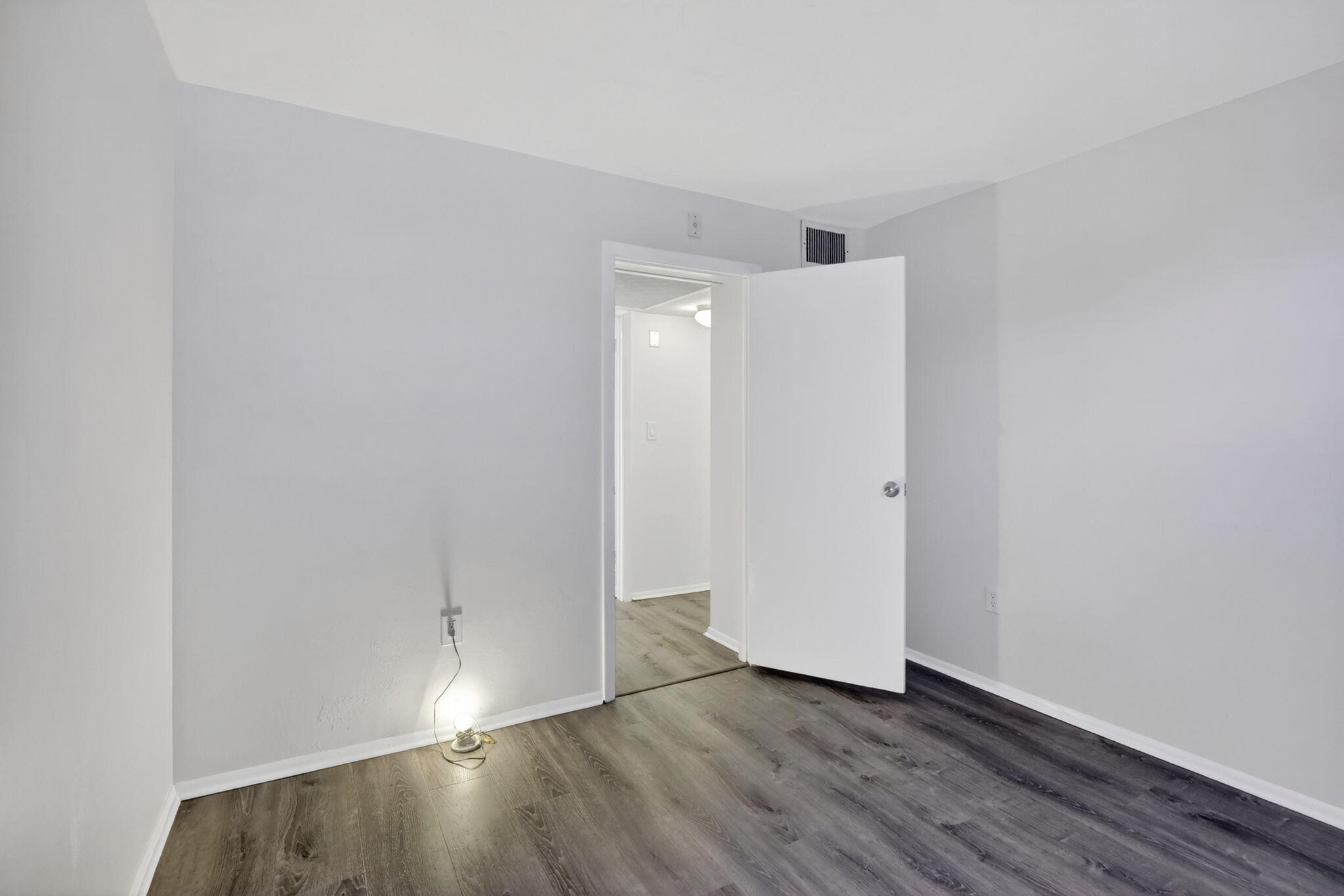 OMEGA CONDO NO 4 - Residential