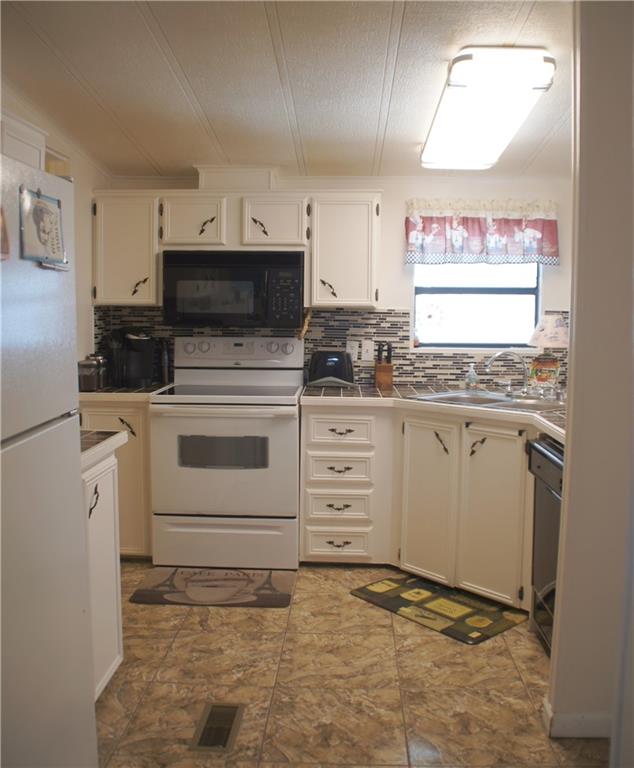Ravenswood North 108-45 B - Residential