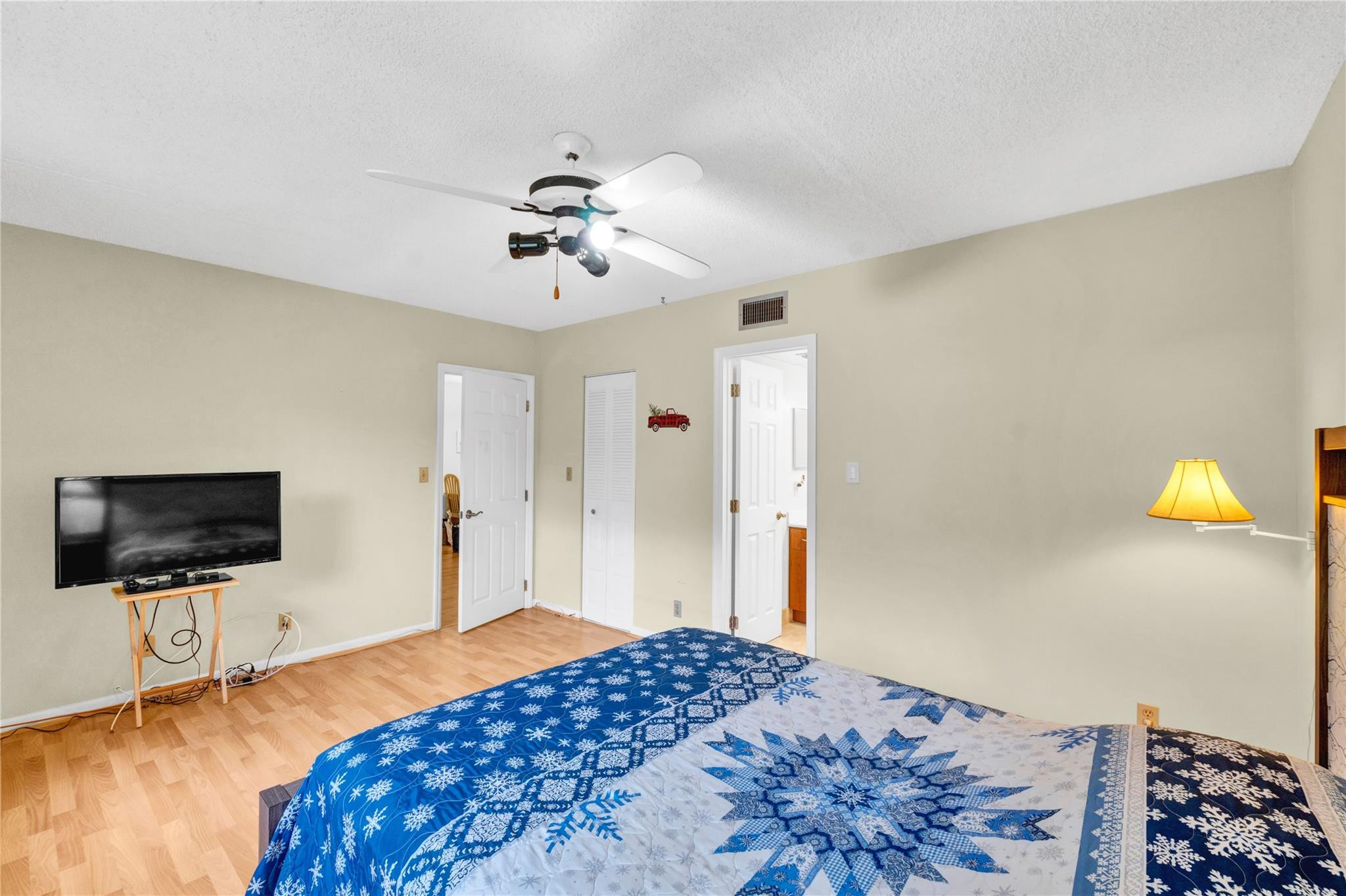 Oriole Golf & Tennis Club - Residential