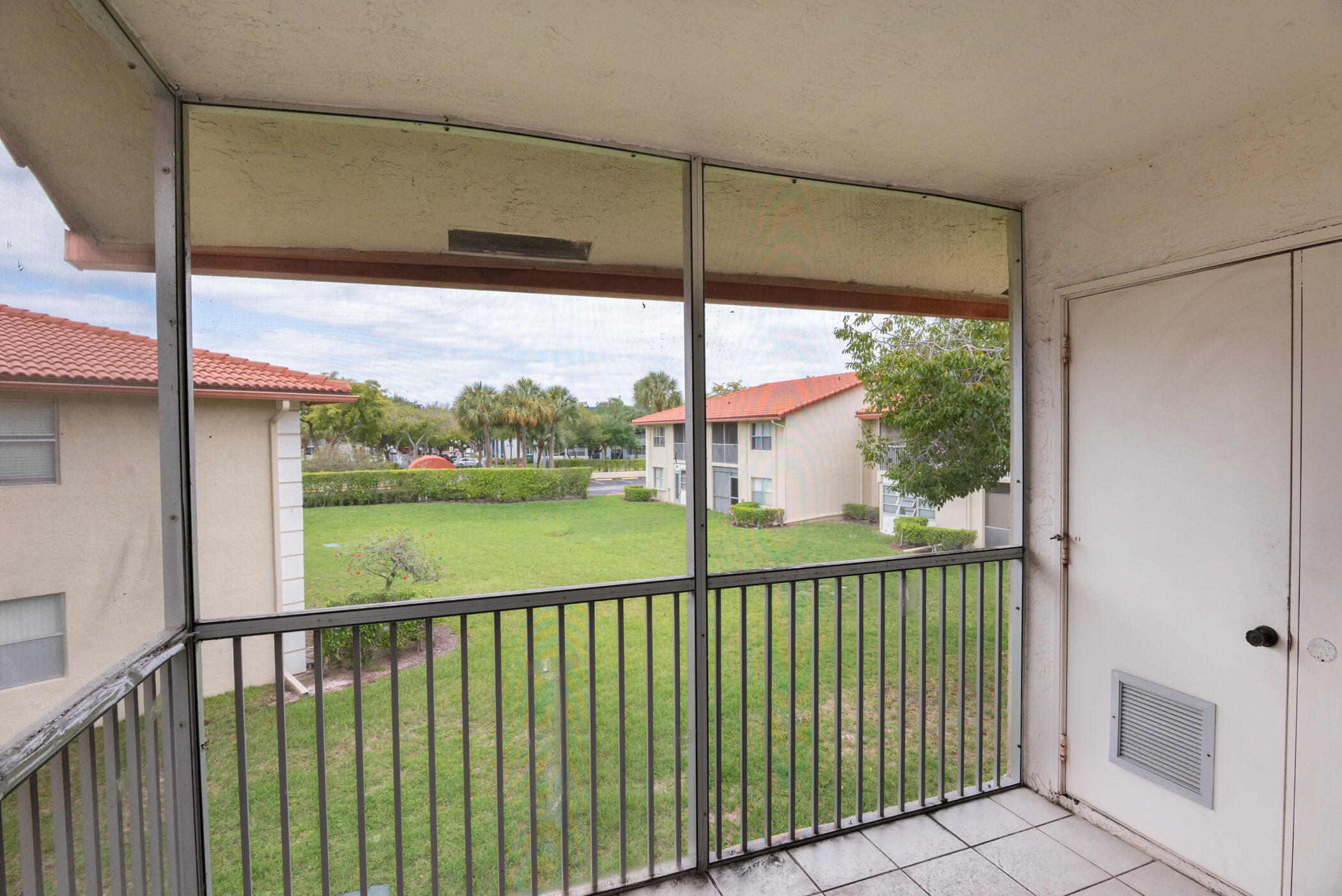 GOLFSIDE II CONDO - Residential