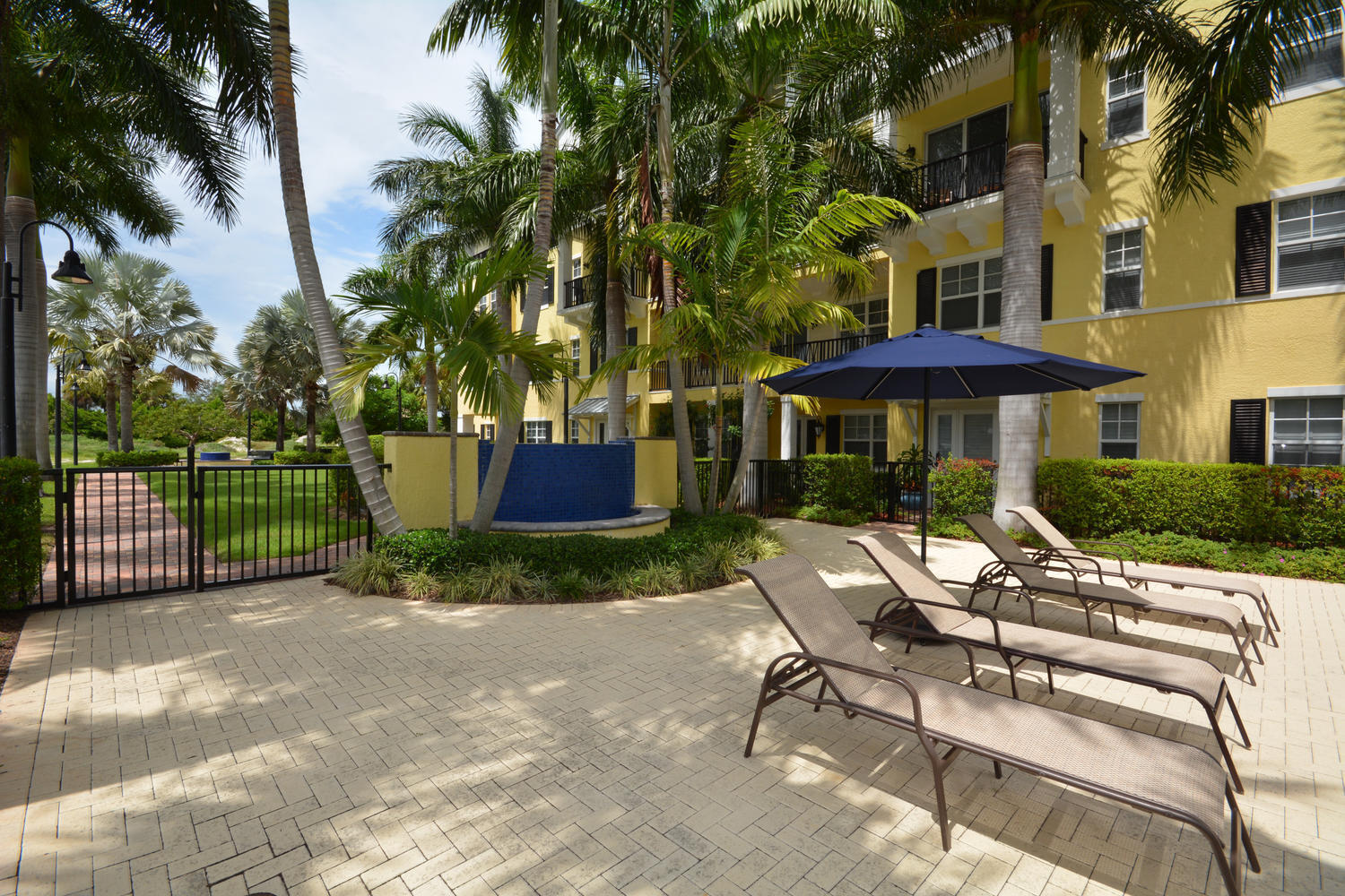 LATITUDE DELRAY - Residential
