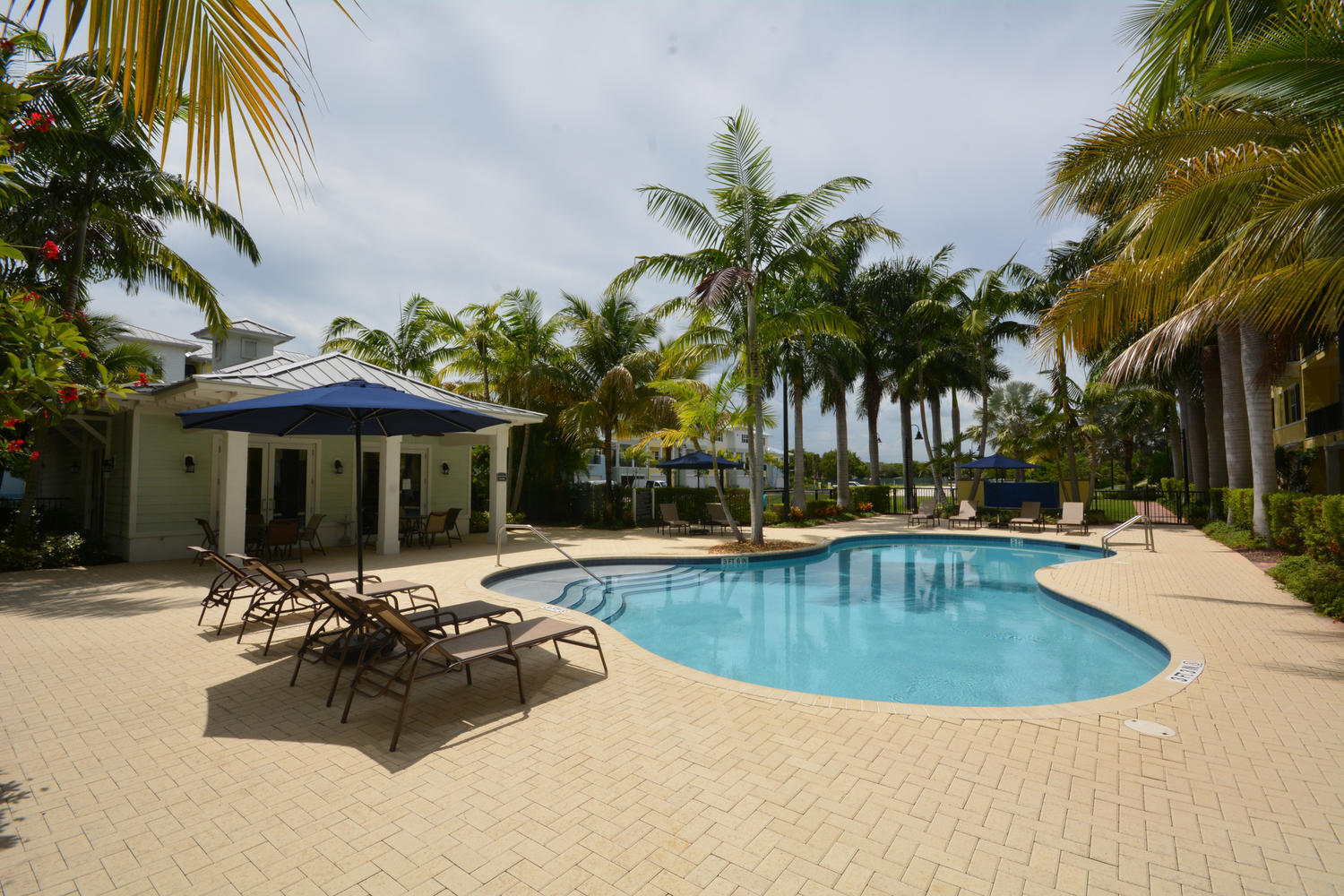 LATITUDE DELRAY - Residential