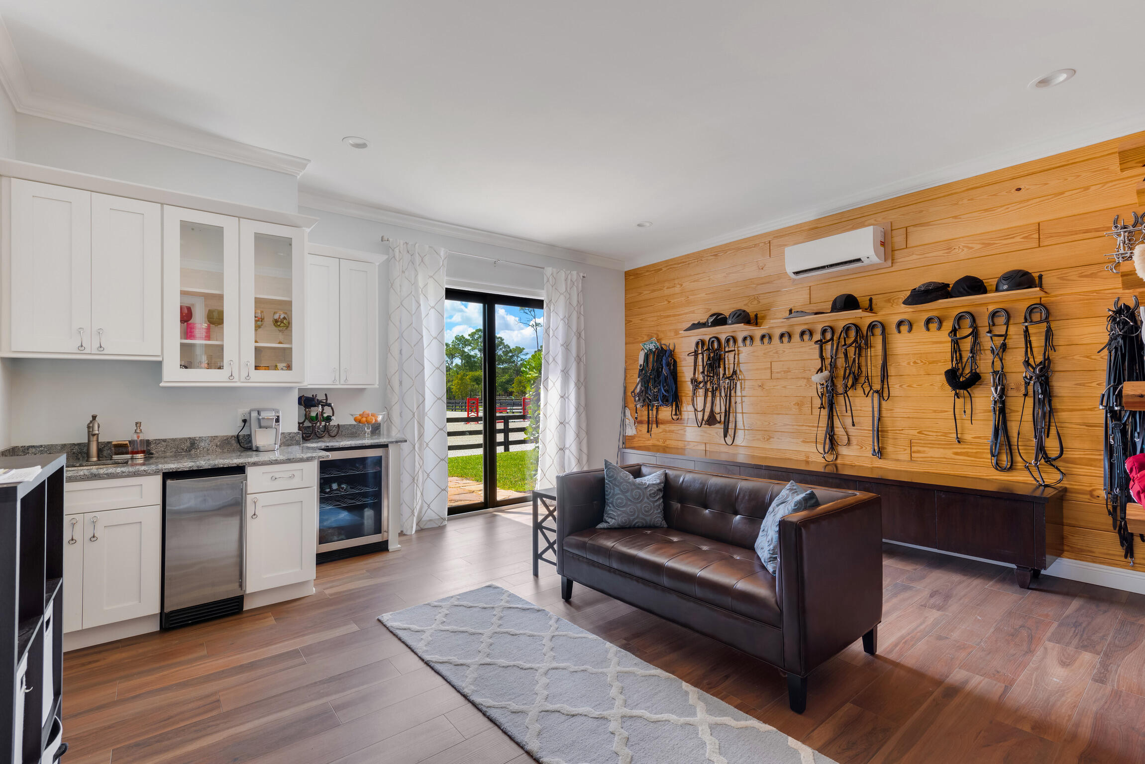 HOMELAND - Residential