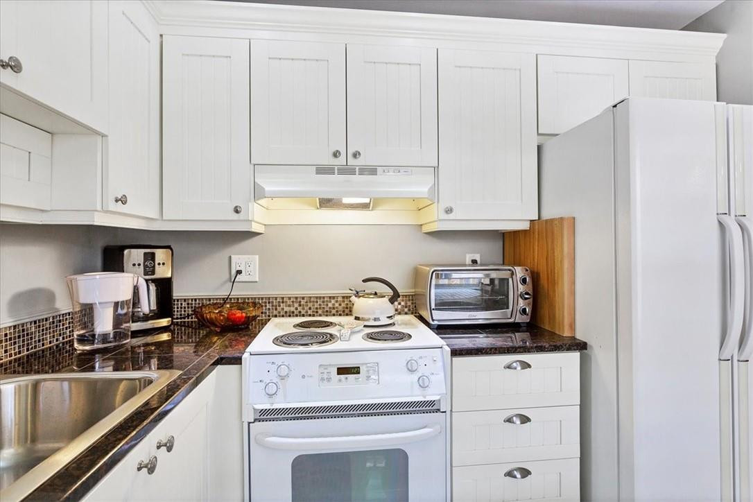 Cypress Park Condo - Residential
