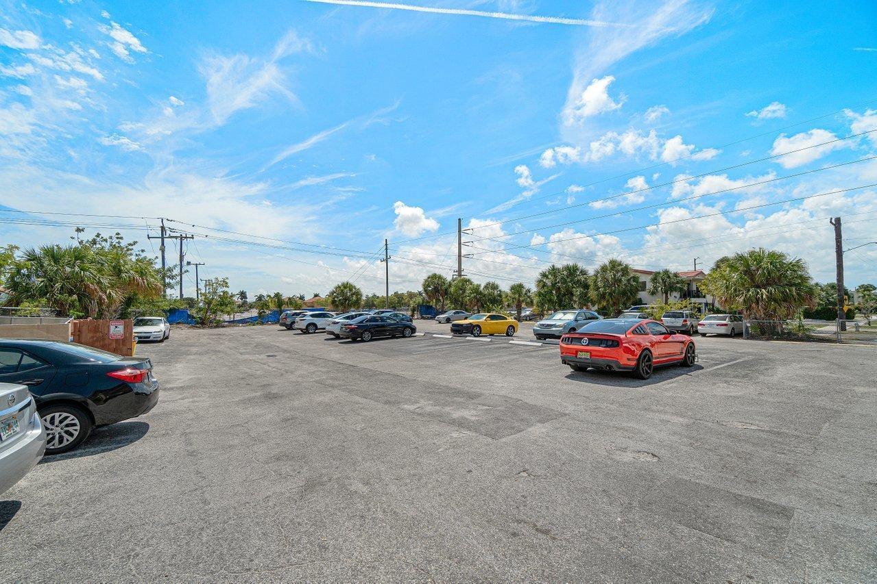 BOCA TOWNE CENTRE CONDO - Residential