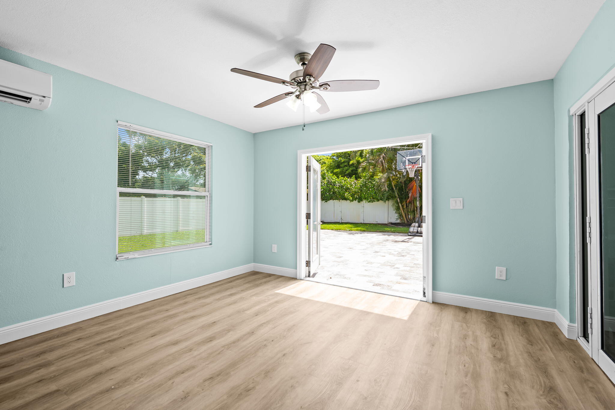 PLANTATION PARK LAKESITES - Residential