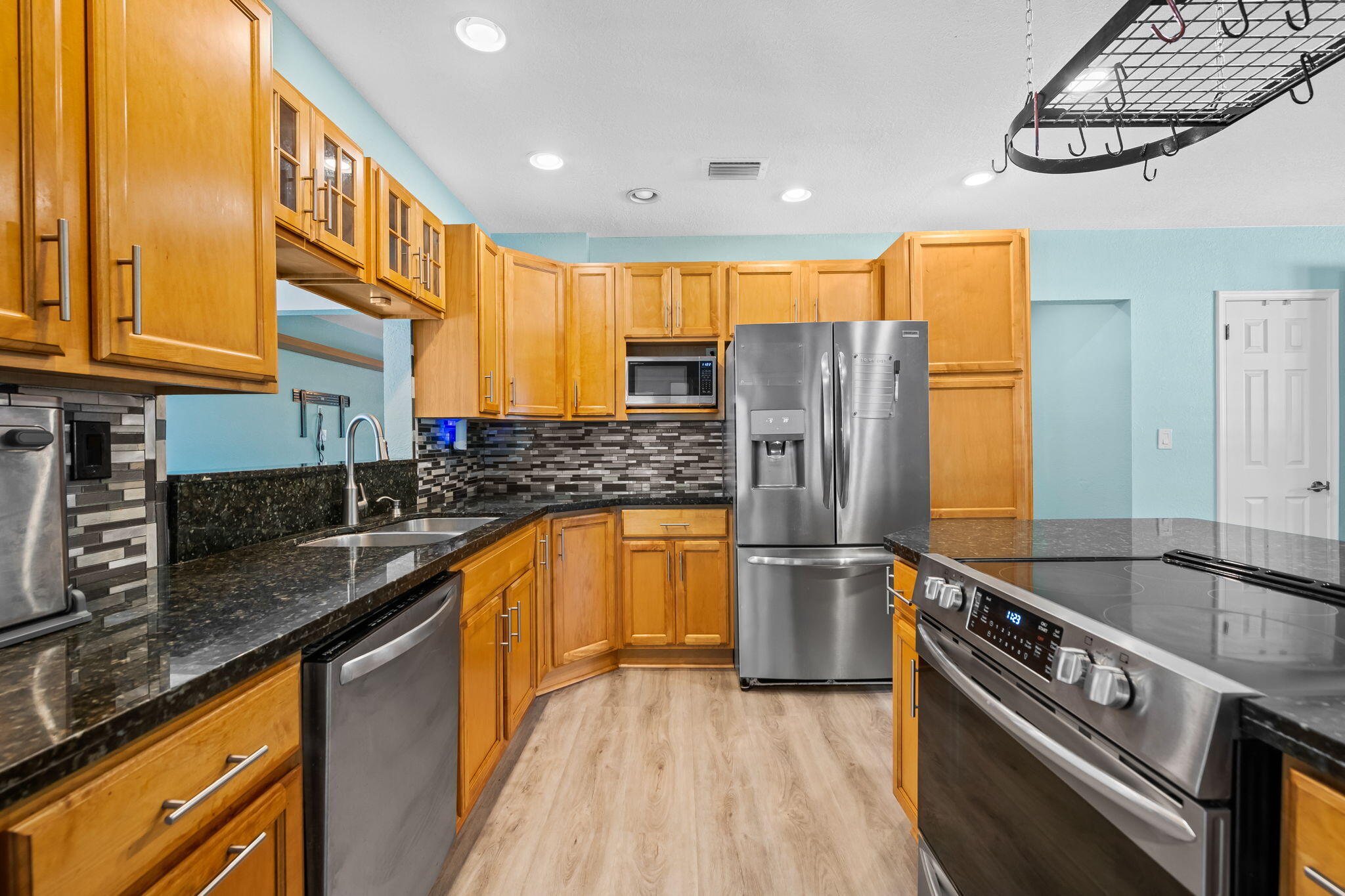 PLANTATION PARK LAKESITES - Residential