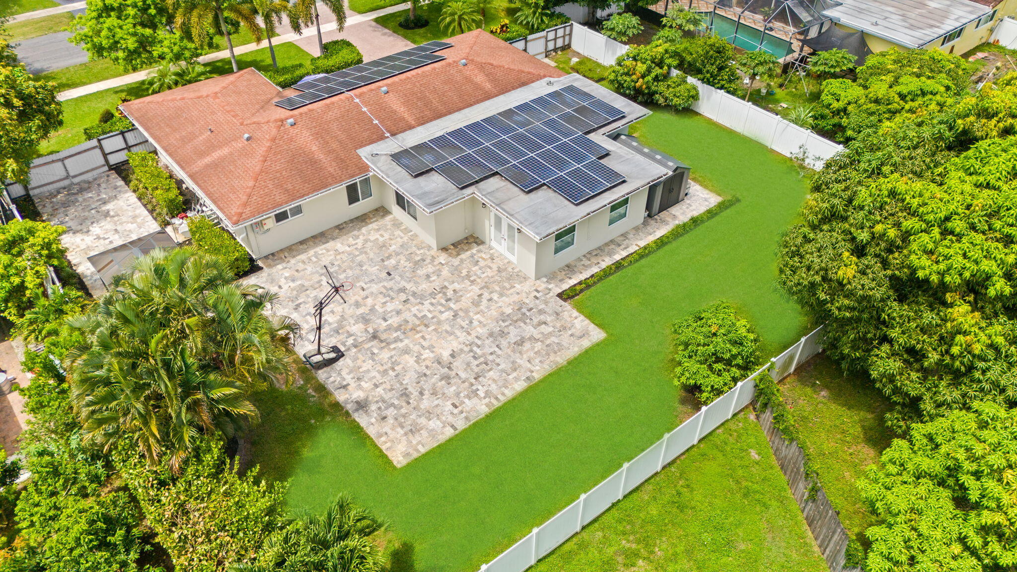 PLANTATION PARK LAKESITES - Residential
