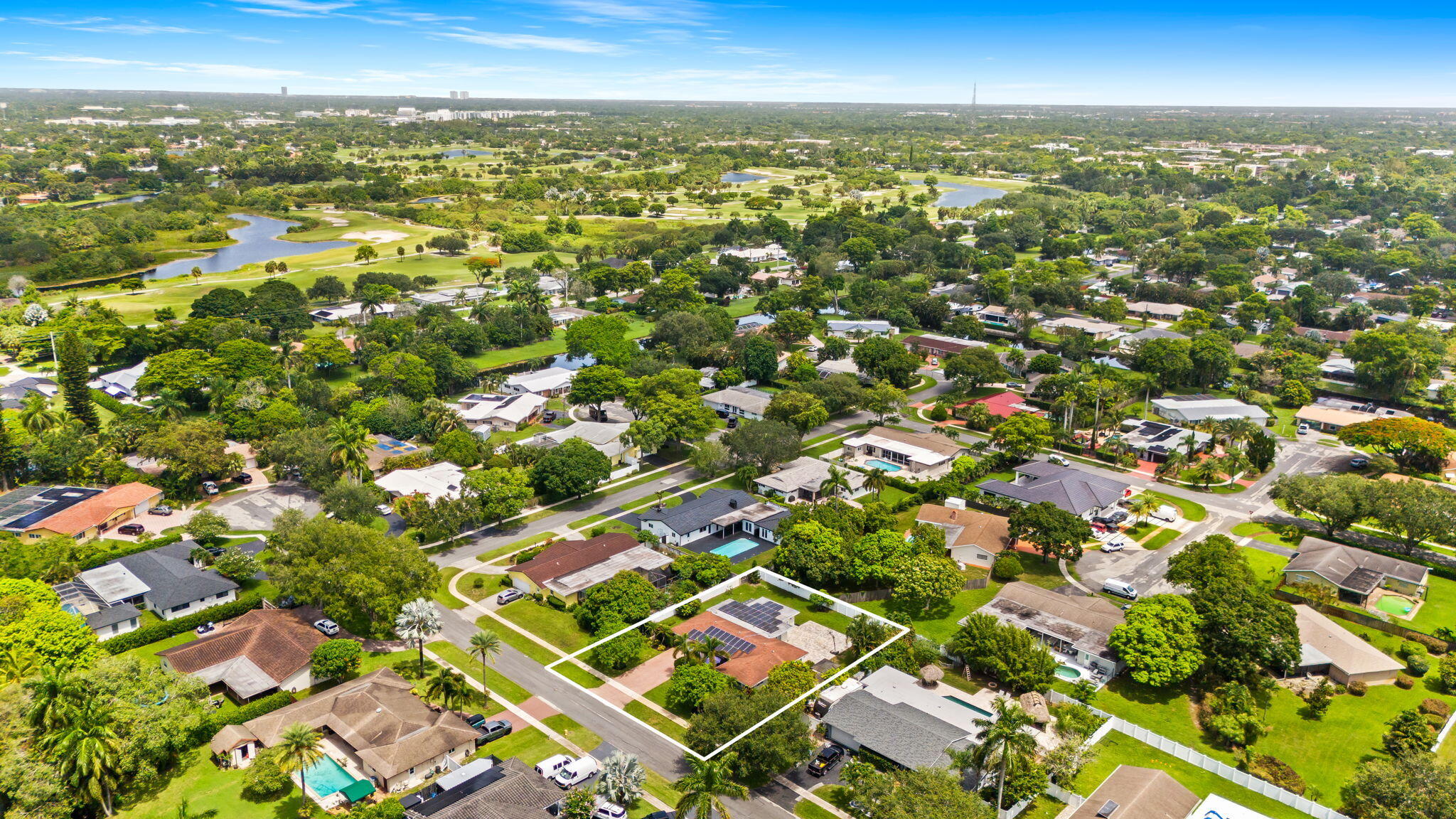 PLANTATION PARK LAKESITES - Residential