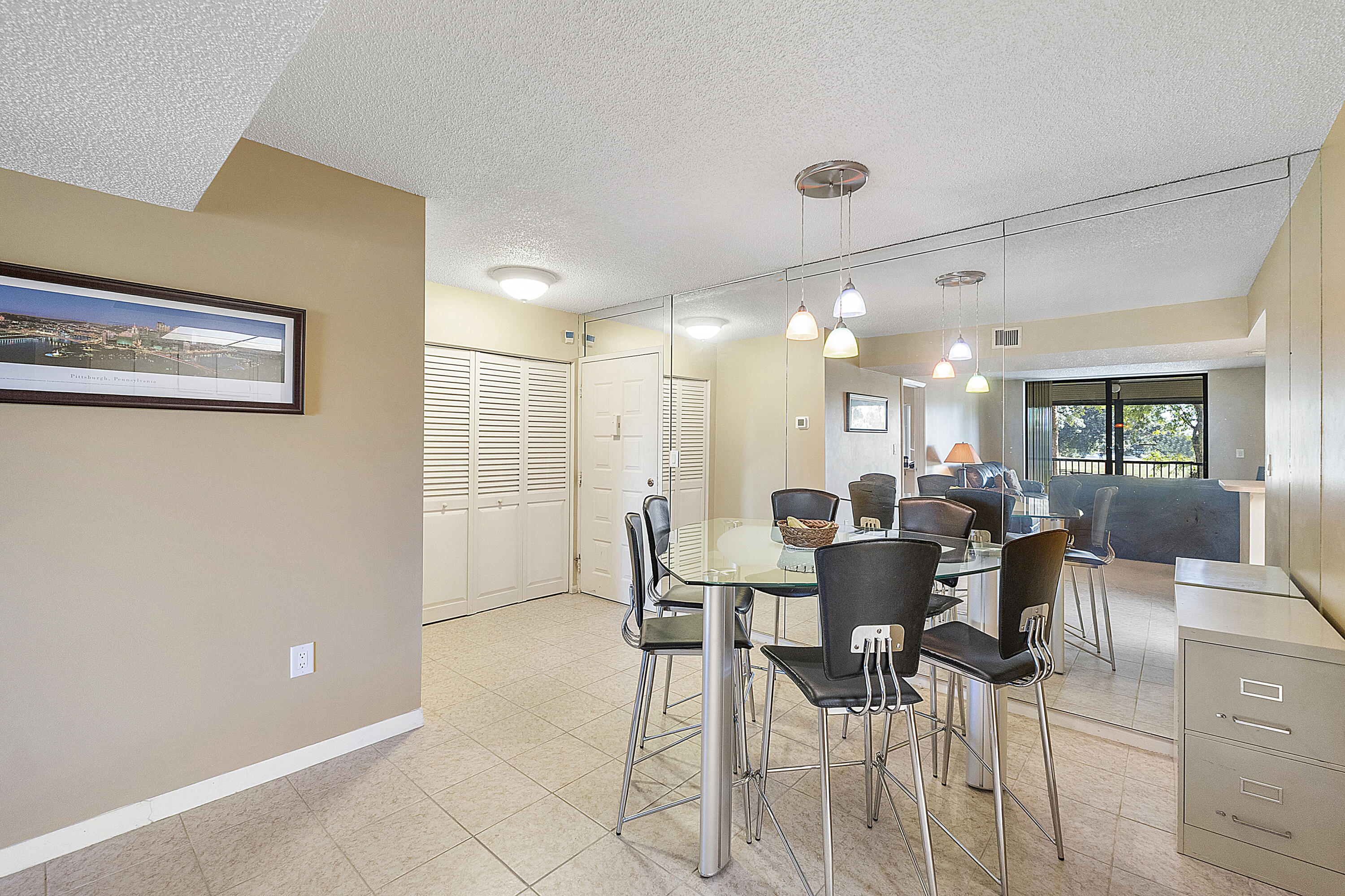 INVERWOOD CONDO - Residential