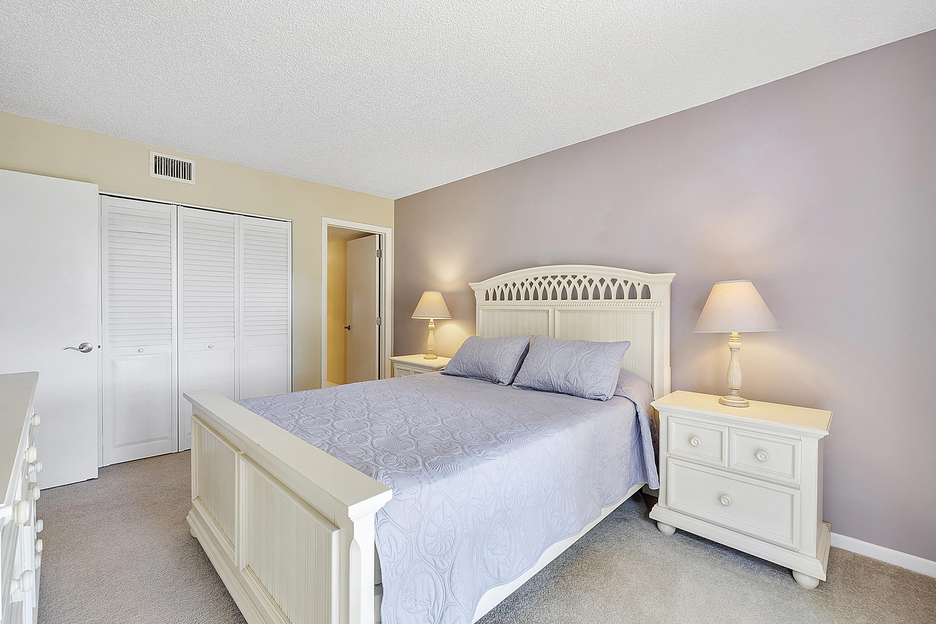 INVERWOOD CONDO - Residential