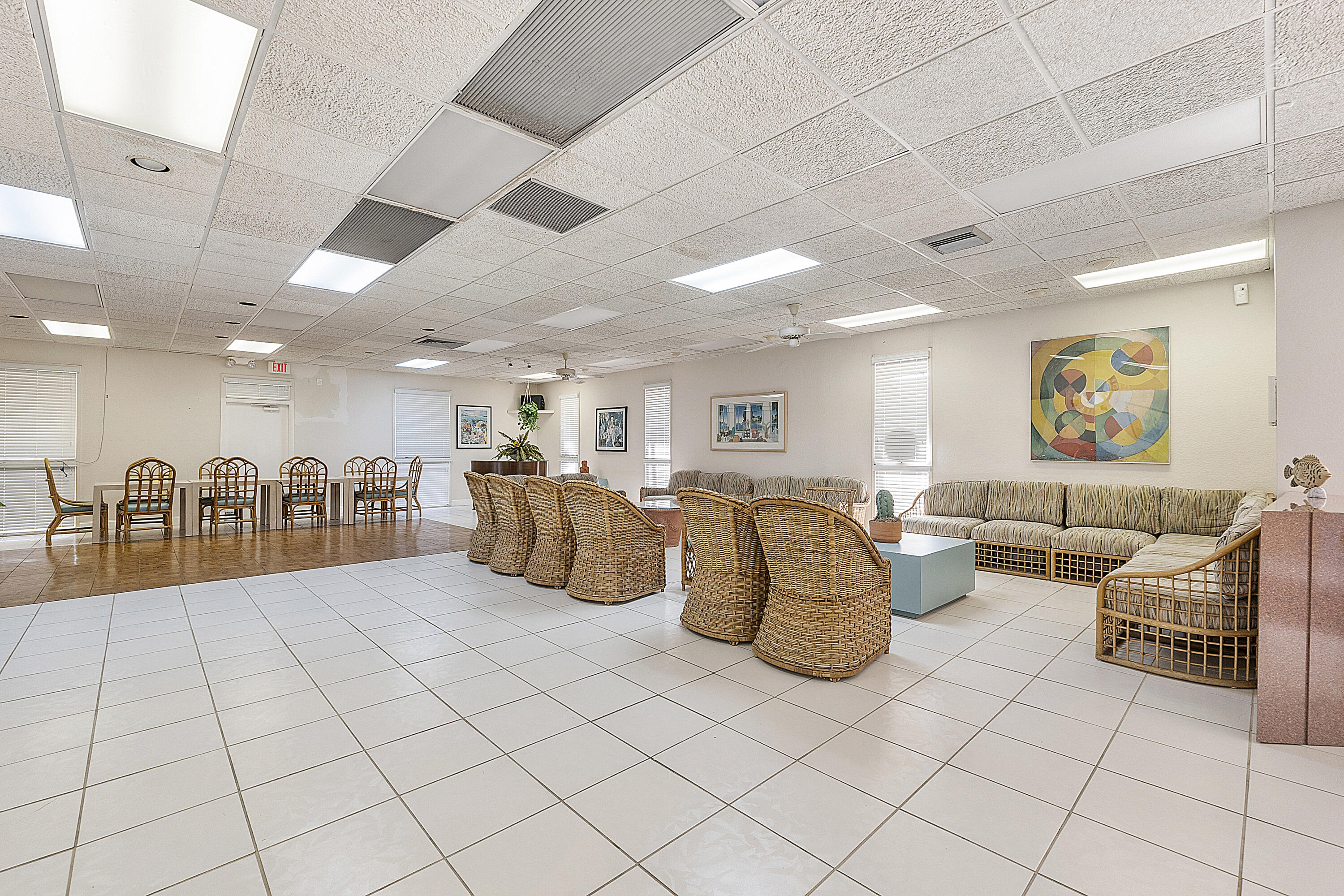 INVERWOOD CONDO - Residential