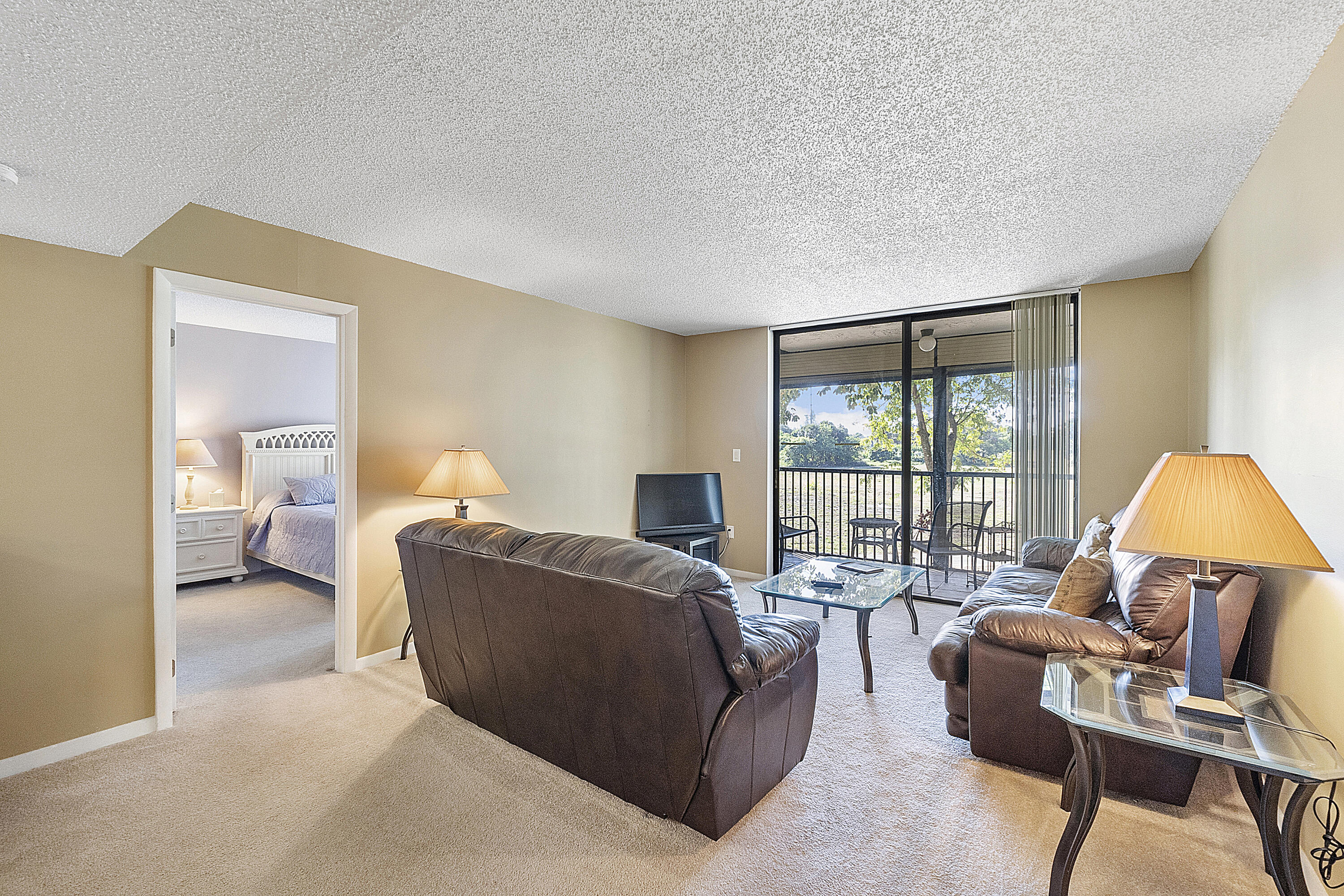 INVERWOOD CONDO - Residential