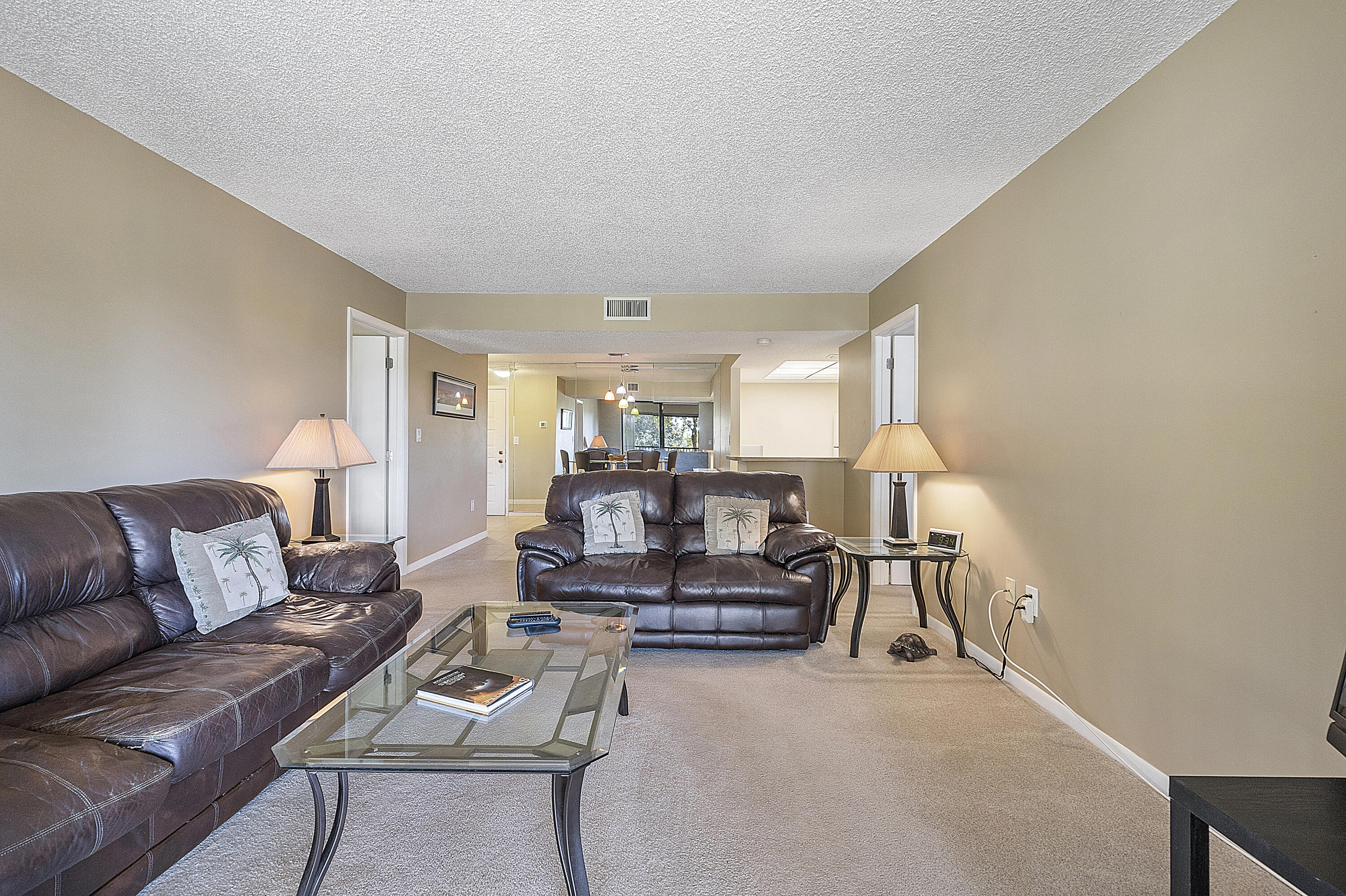INVERWOOD CONDO - Residential