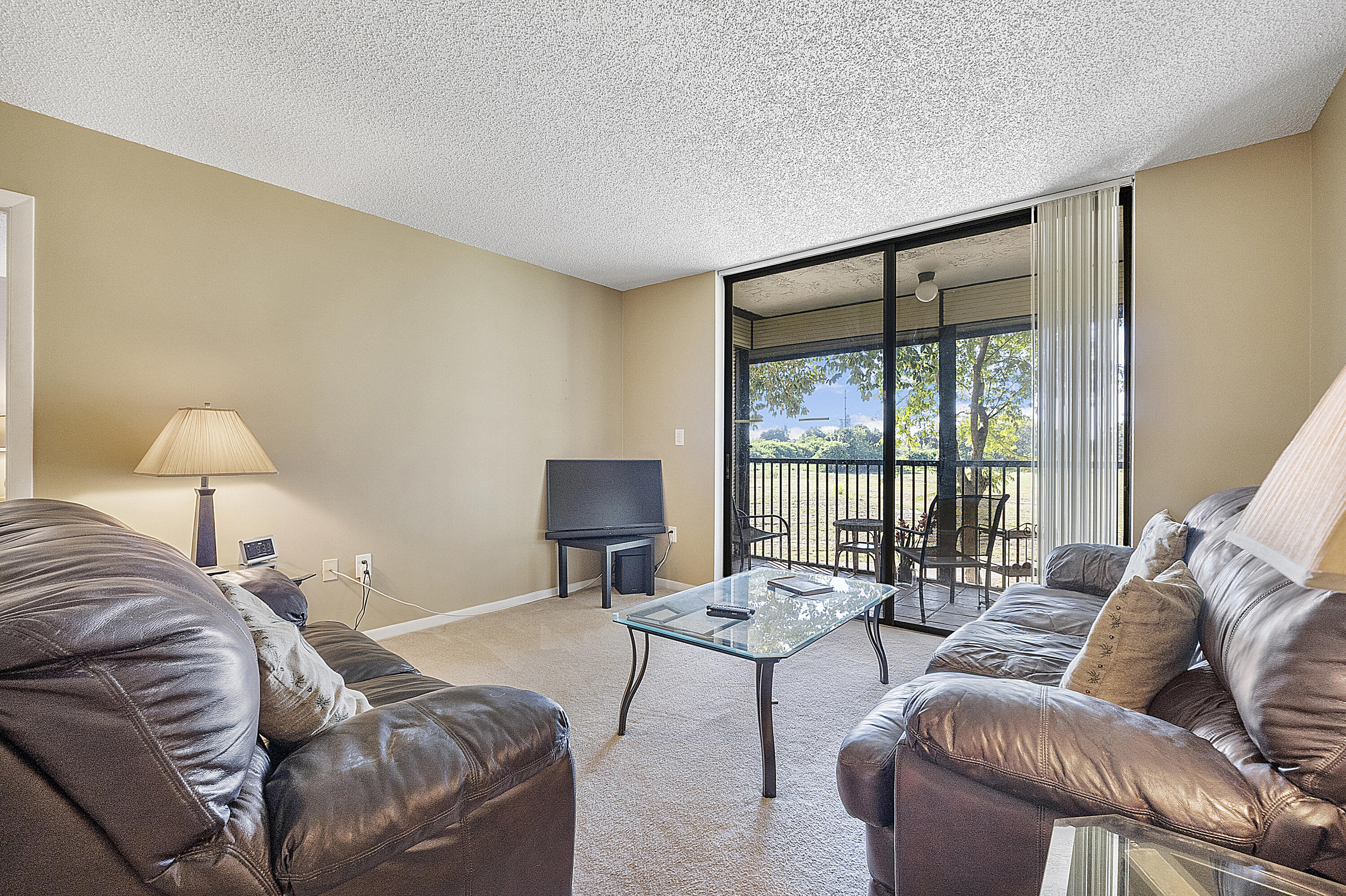 INVERWOOD CONDO - Residential