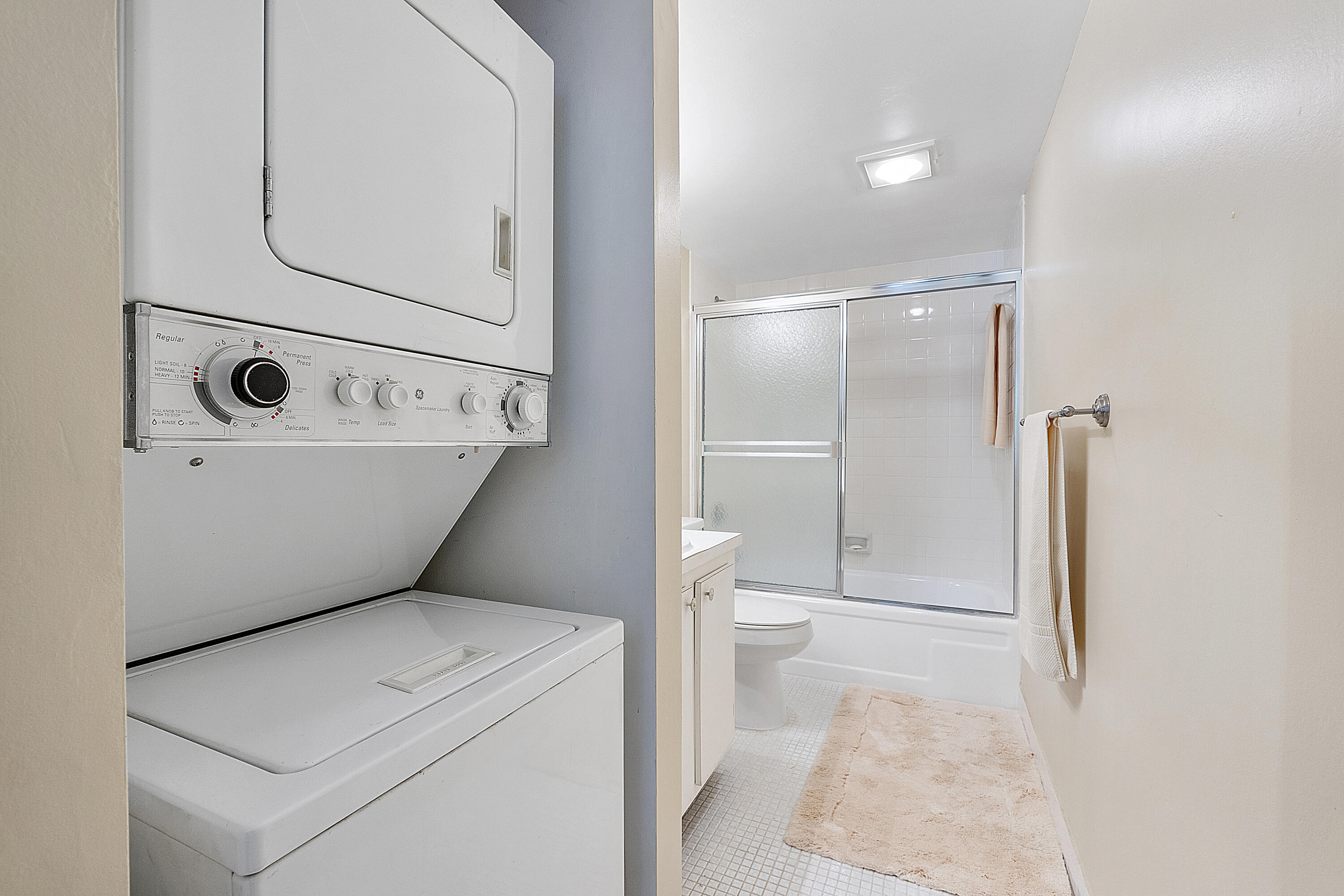 INVERWOOD CONDO - Residential