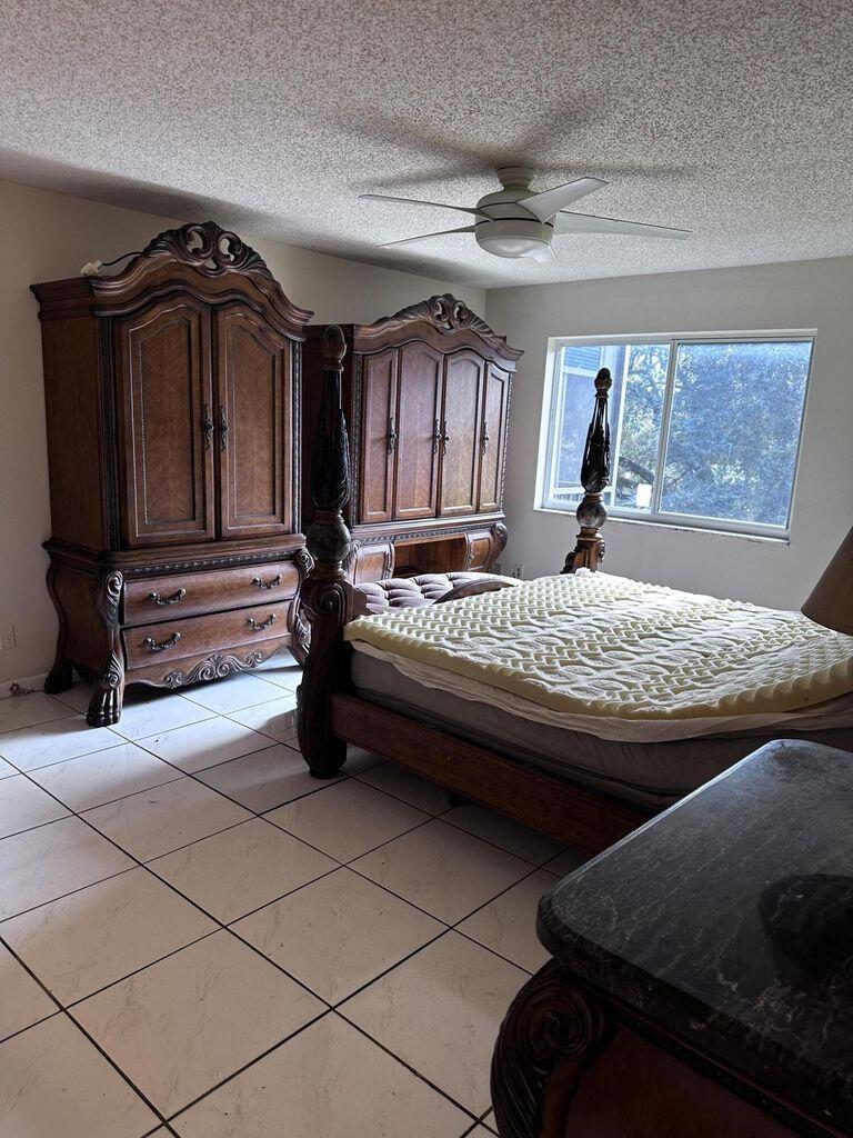 INVERRARY COUNTRY CLUB - Residential Lease