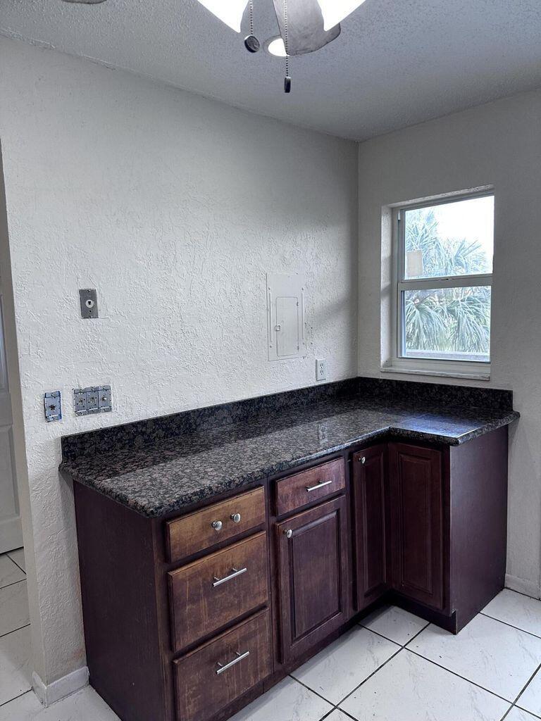 INVERRARY COUNTRY CLUB - Residential Lease