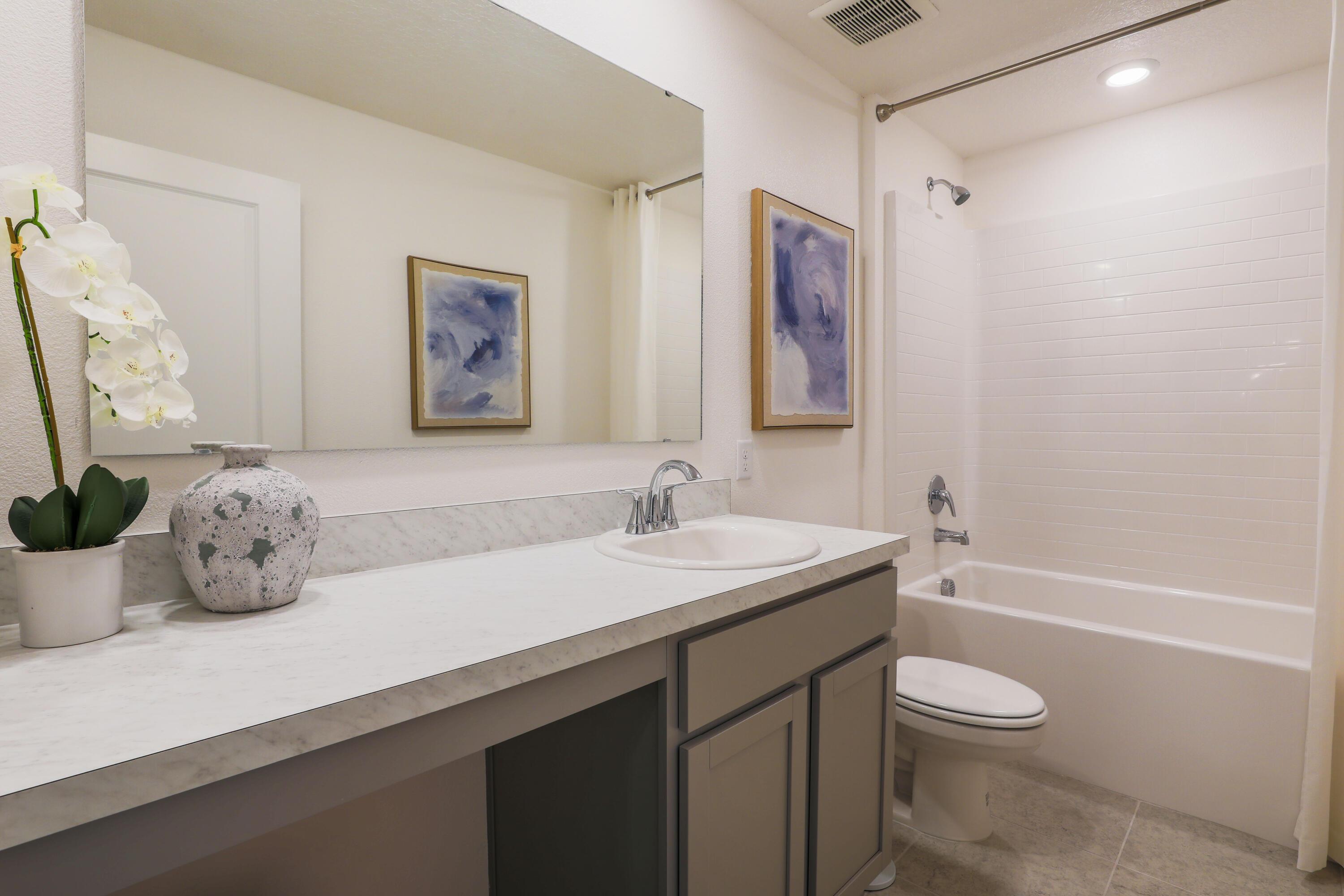 VERO LAKE ESTATES UNIT Q - Residential