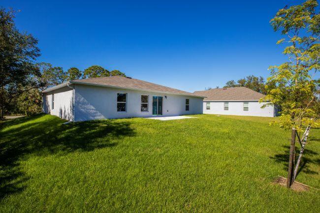 VERO LAKE ESTATES UNIT Q - Residential