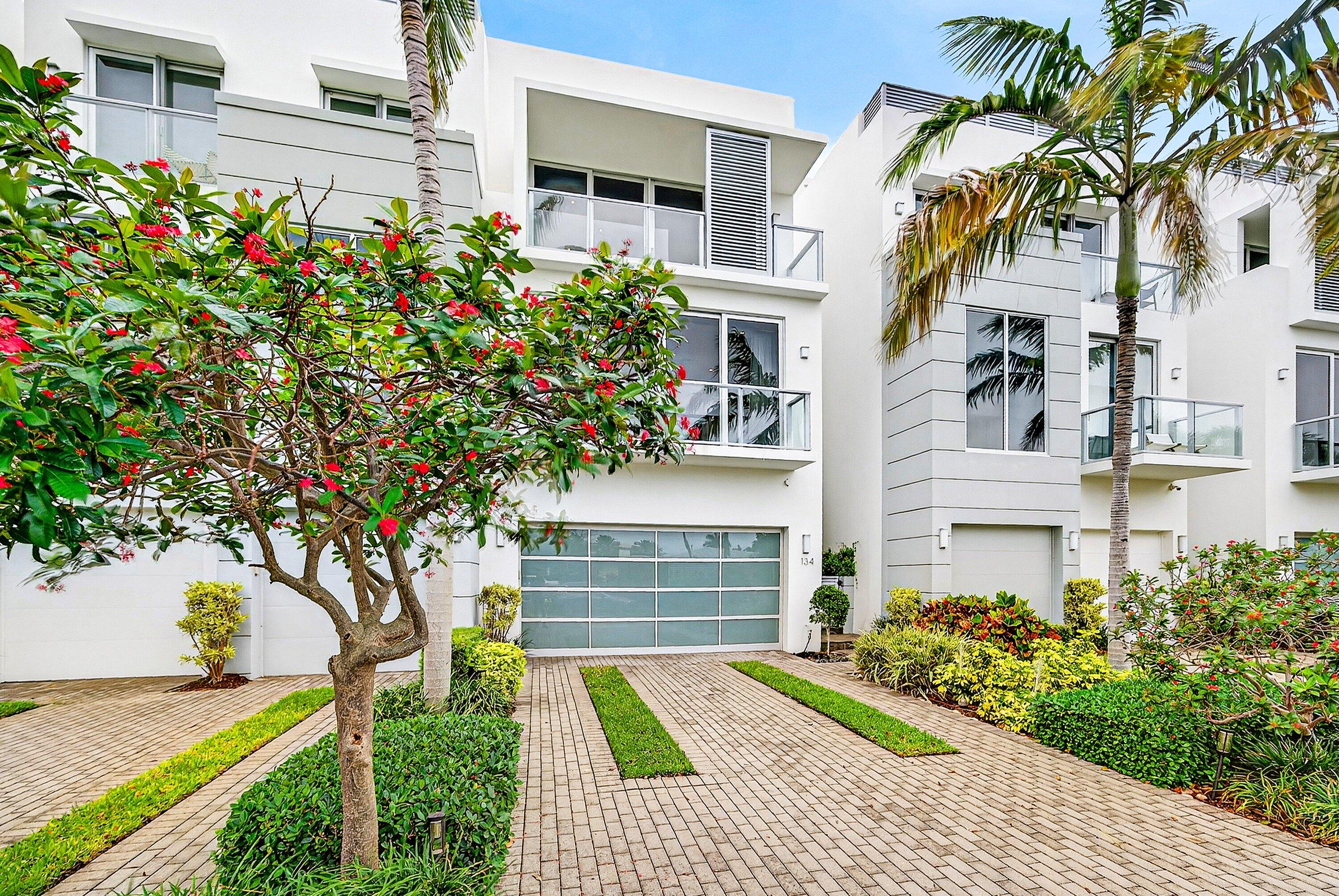 SEAGATE YACHT CLUB - Residential
