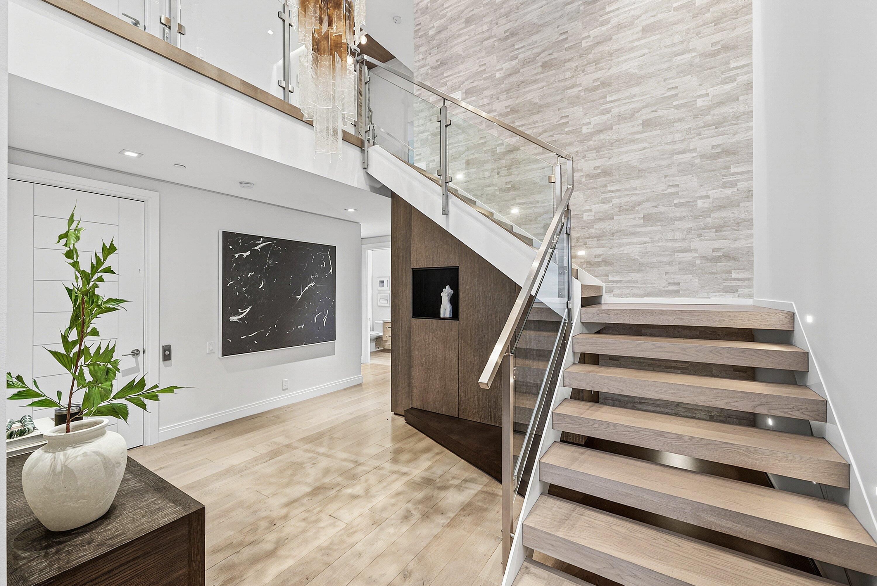 SEAGATE YACHT CLUB - Residential