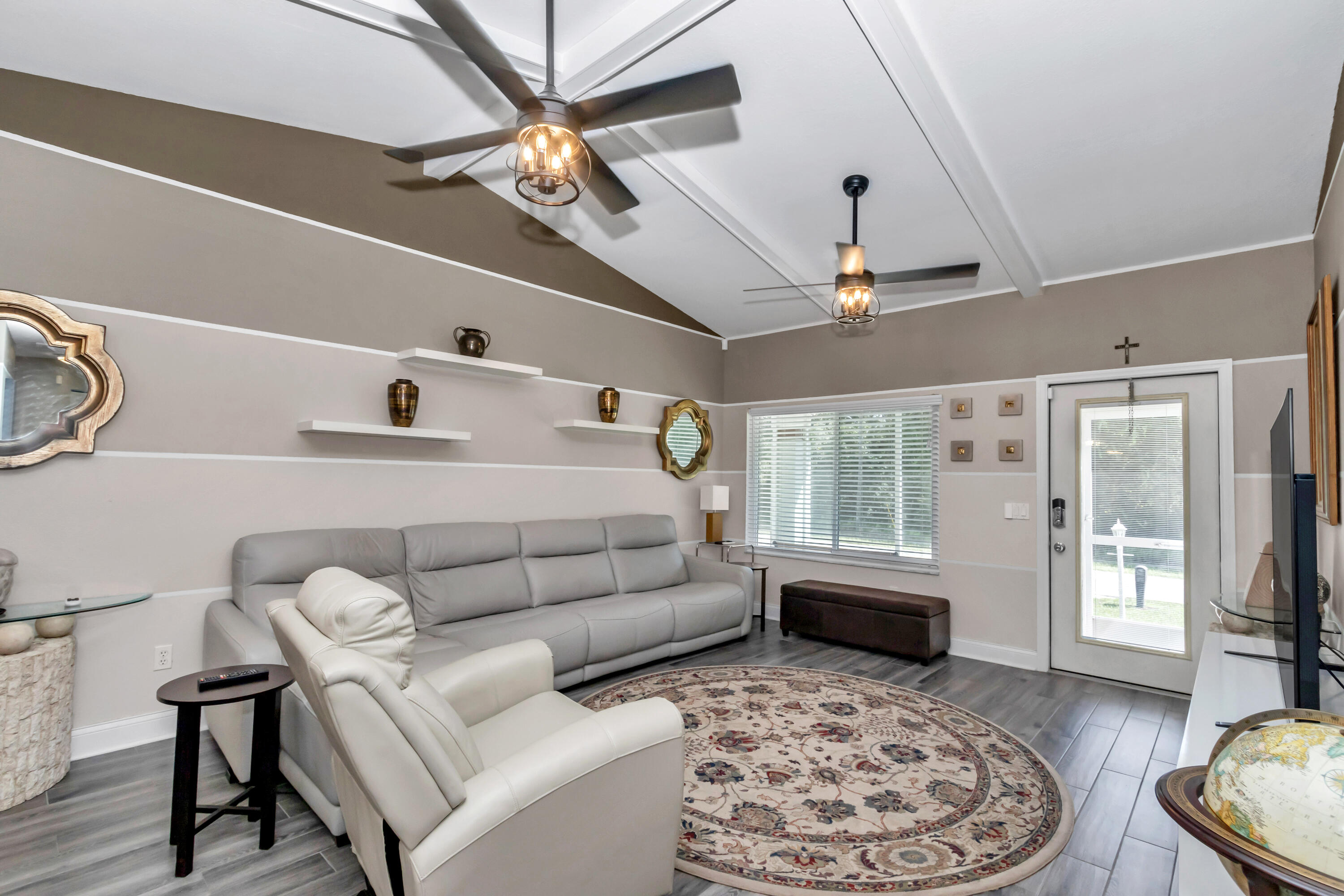SILVER SPRINGS SHORES UNIT 28 - Residential