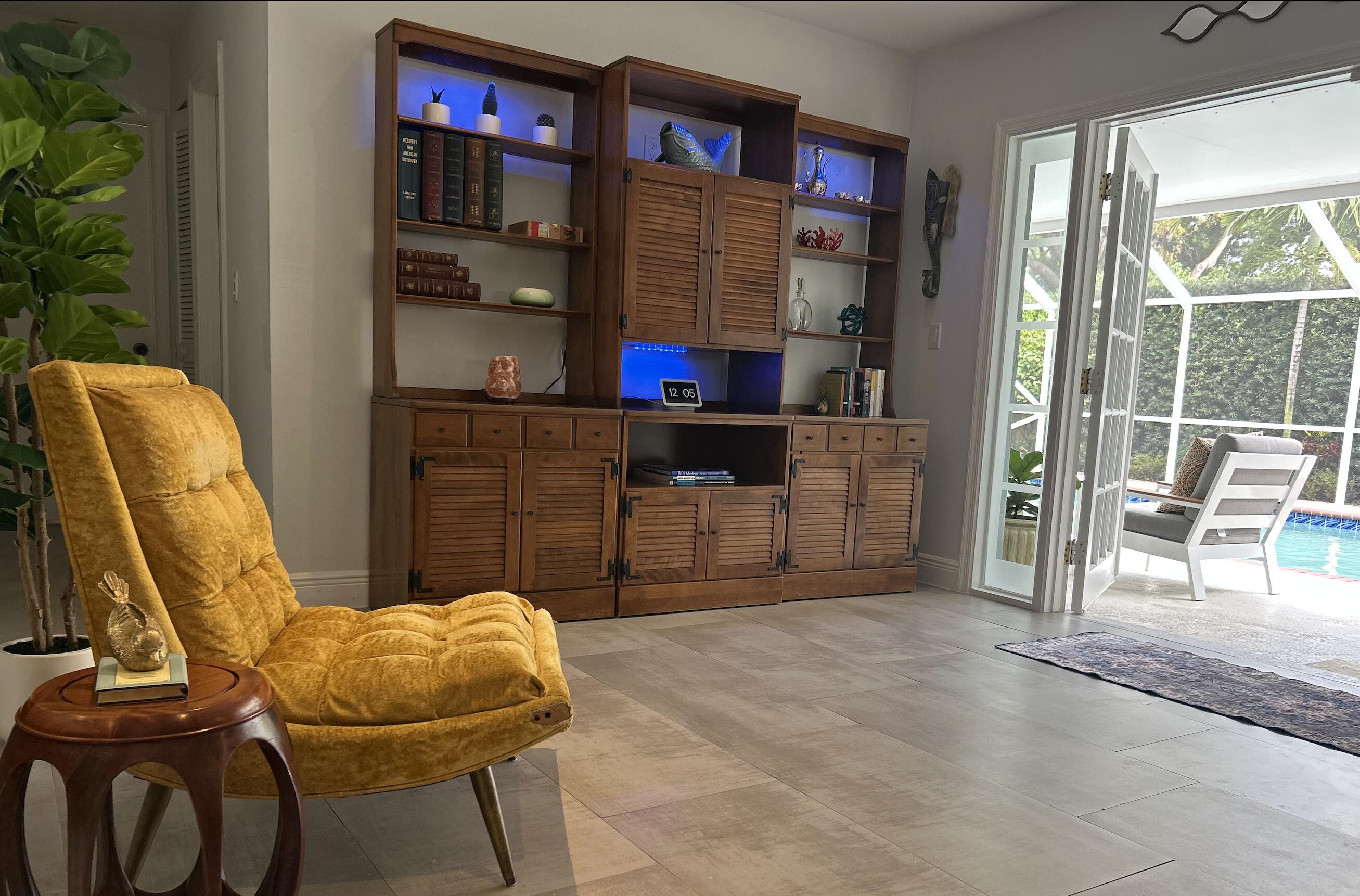 CRYSTAL HEIGHTS - Residential