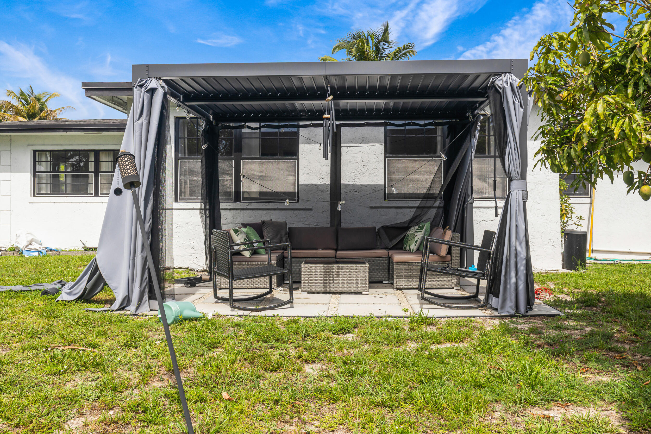 WESTGATE LAKE MANORS - Residential
