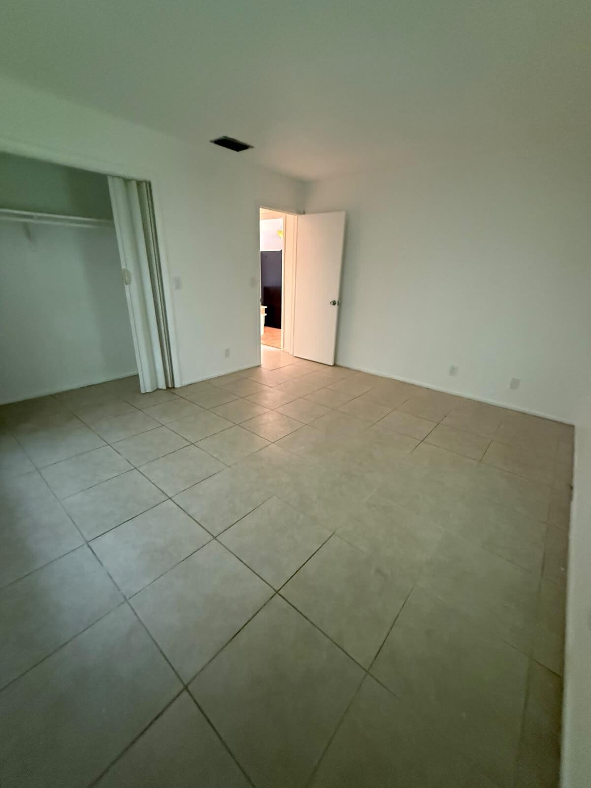 KENTWOOD OF WEDGEWOOD CONDO - Residential