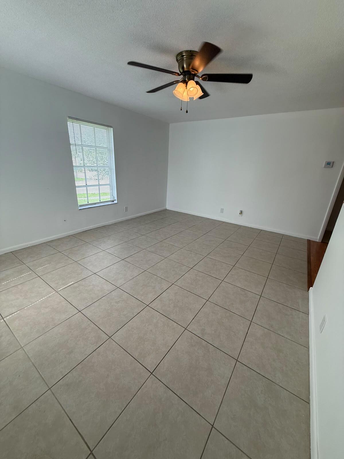KENTWOOD OF WEDGEWOOD CONDO - Residential